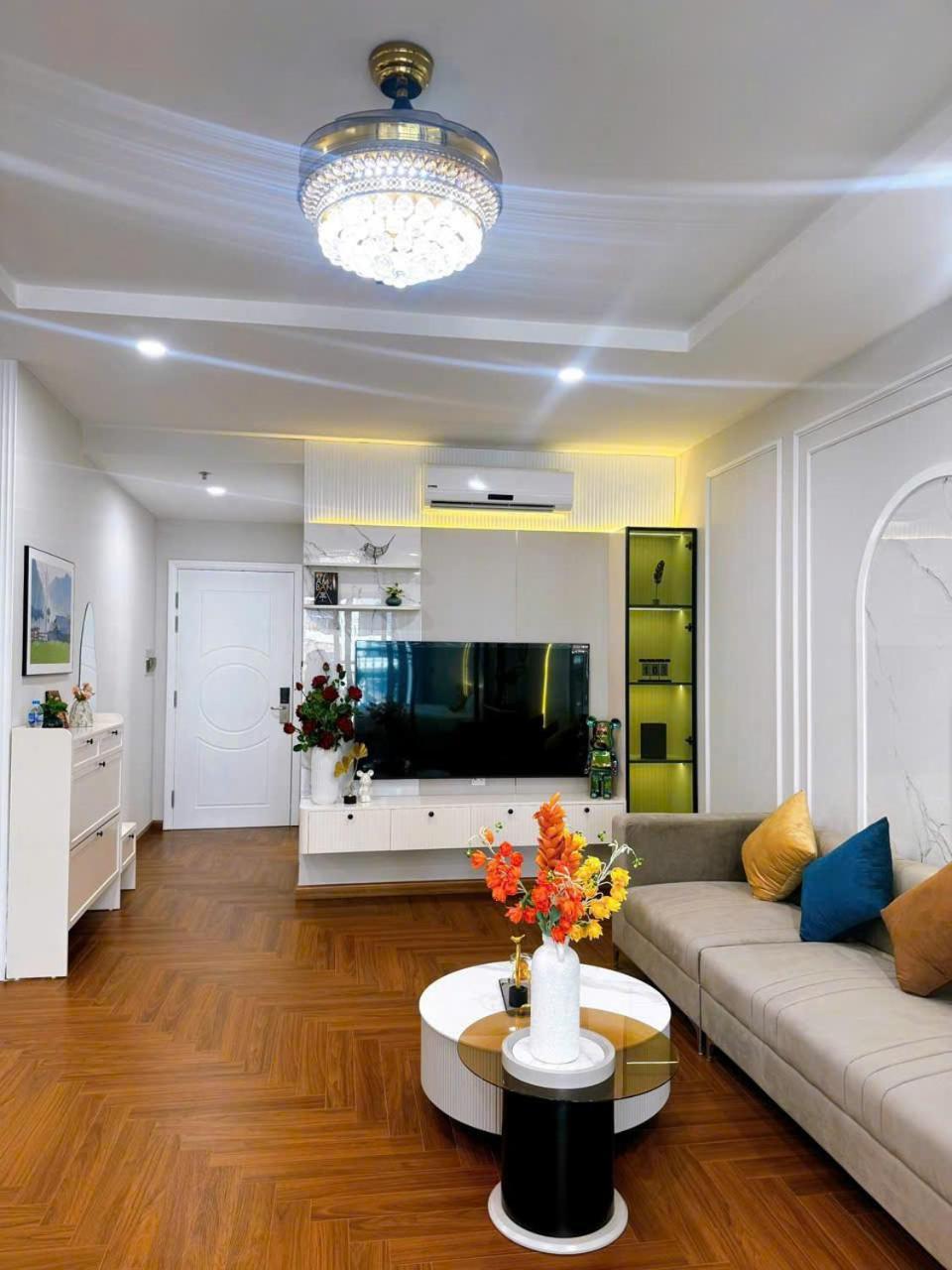 The Orchid House - Chuoi Ho Cao Cap Tai Vinhomes Times Hanoi