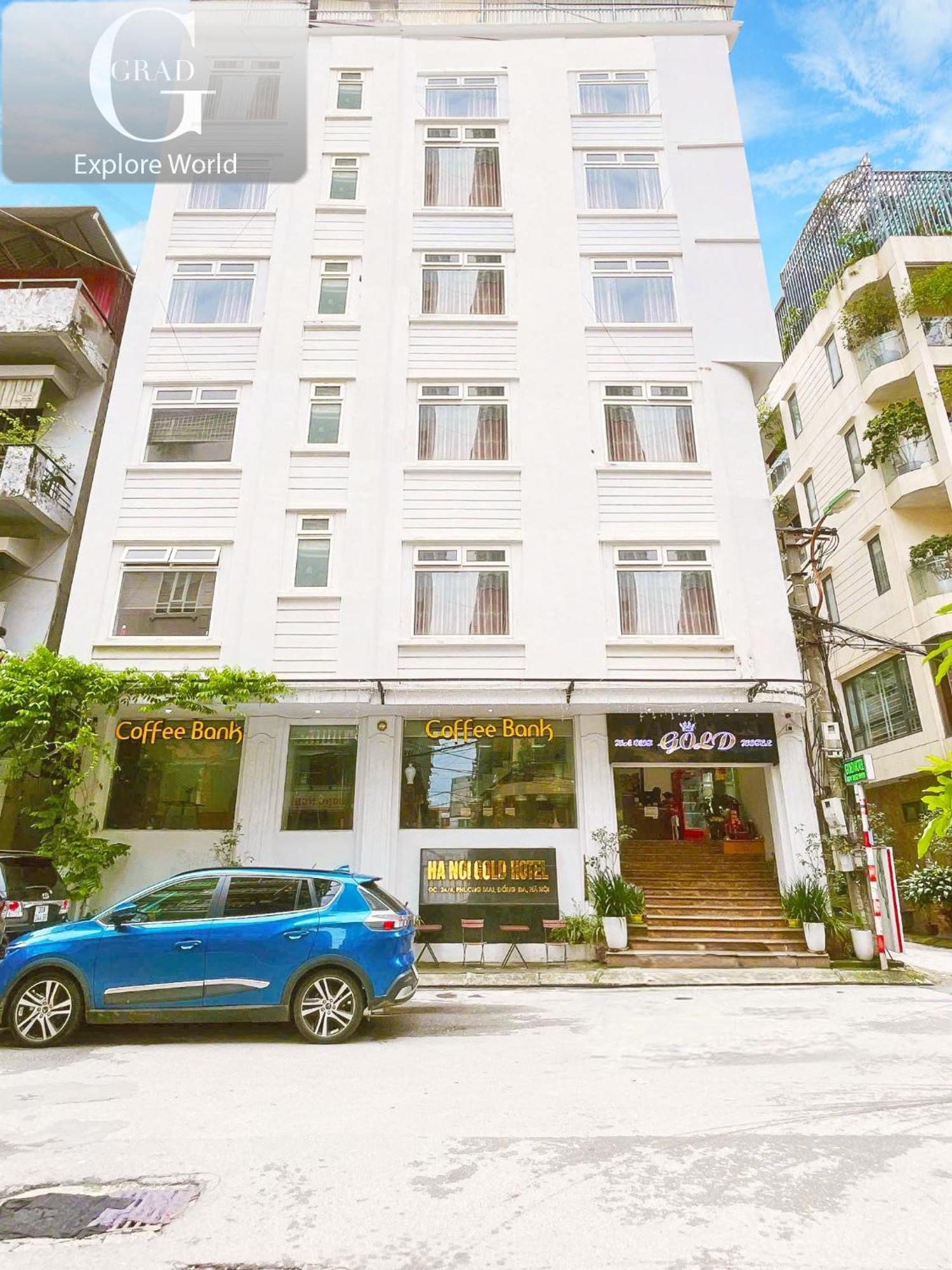 Gold Hotel