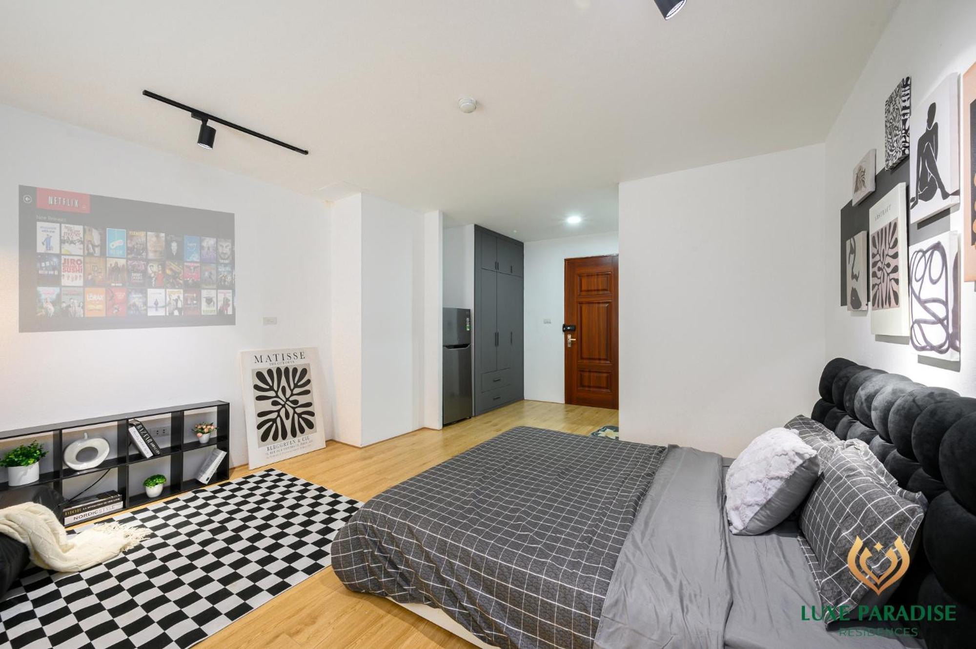 Luxe Paradise Dong Tac Apartment