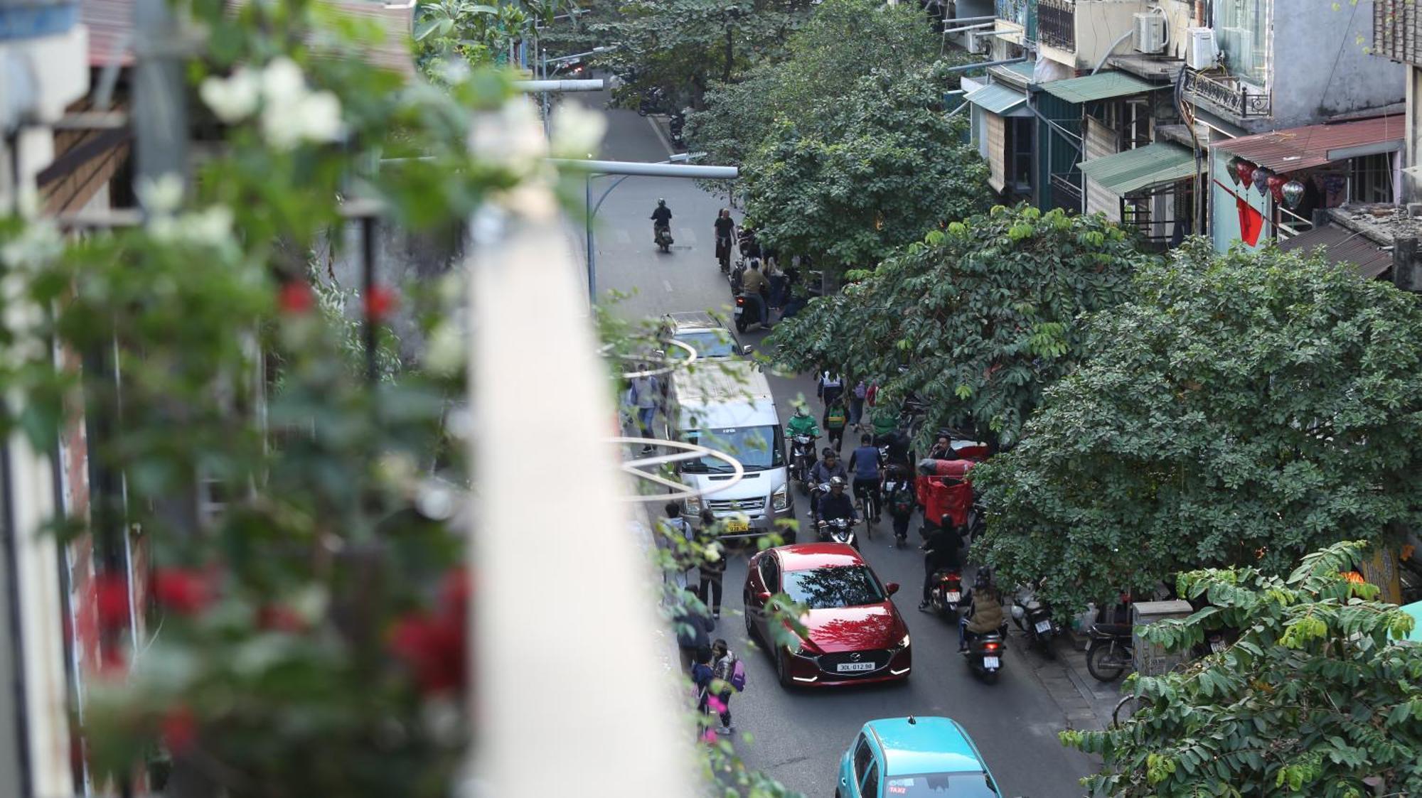 Vietnam Travelers 1 With Private Balcony