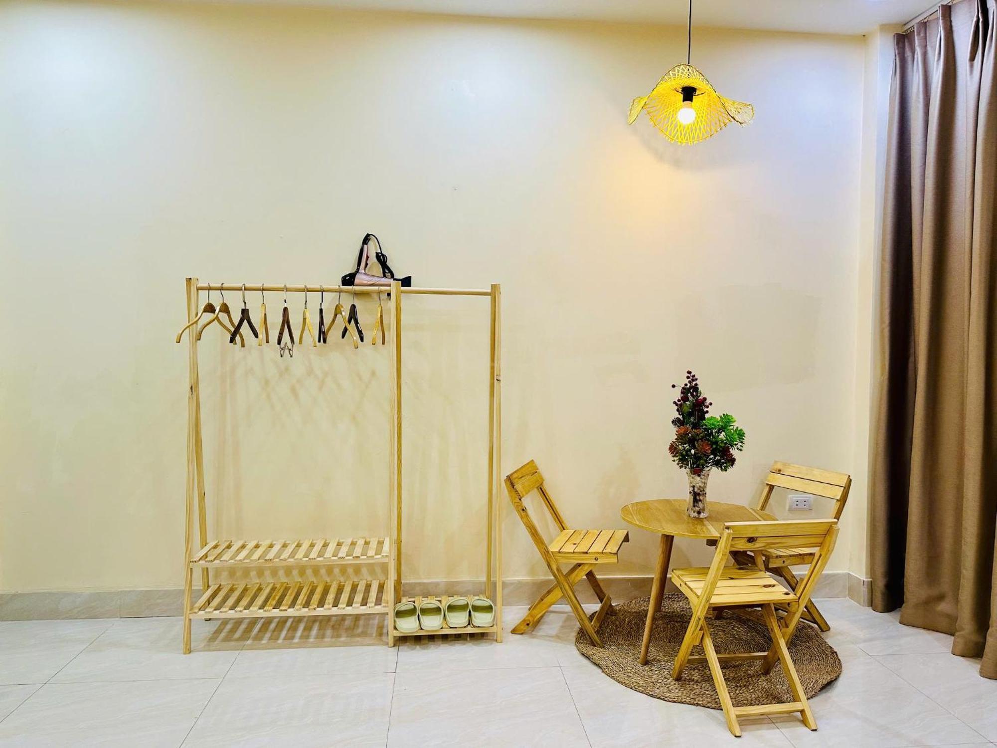 Vietnam Travelers 1 With Private Balcony Privatunterkunft
