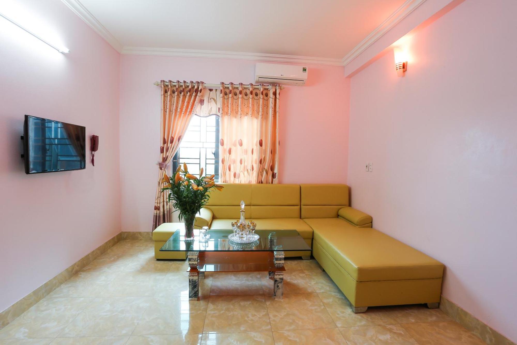 Khach San Binh An Hanoi