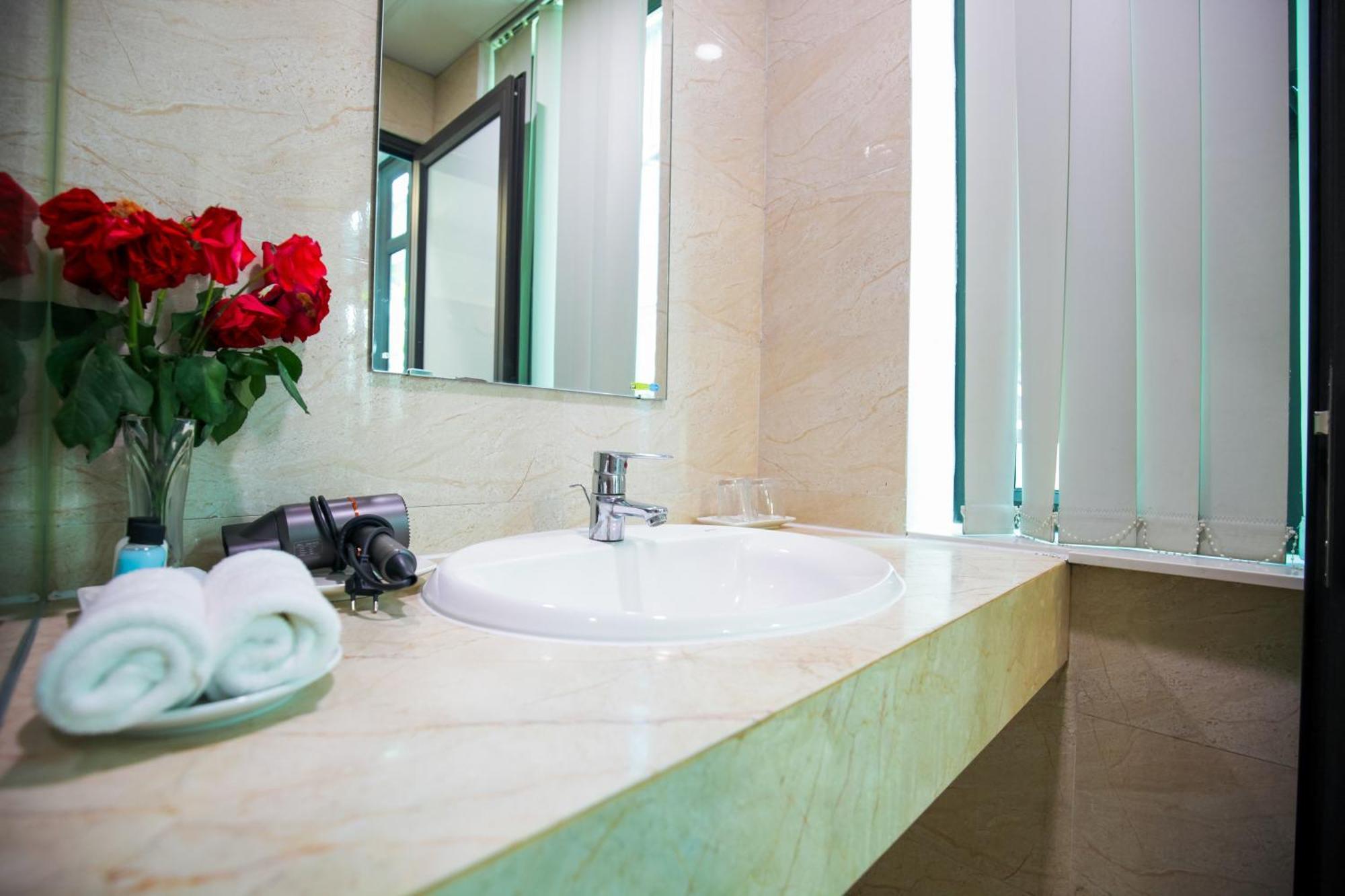 Hotel Shining House Hanoi