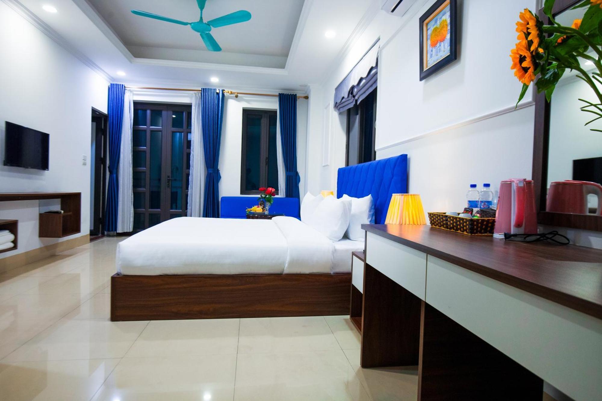 Shining House Hotel 3*