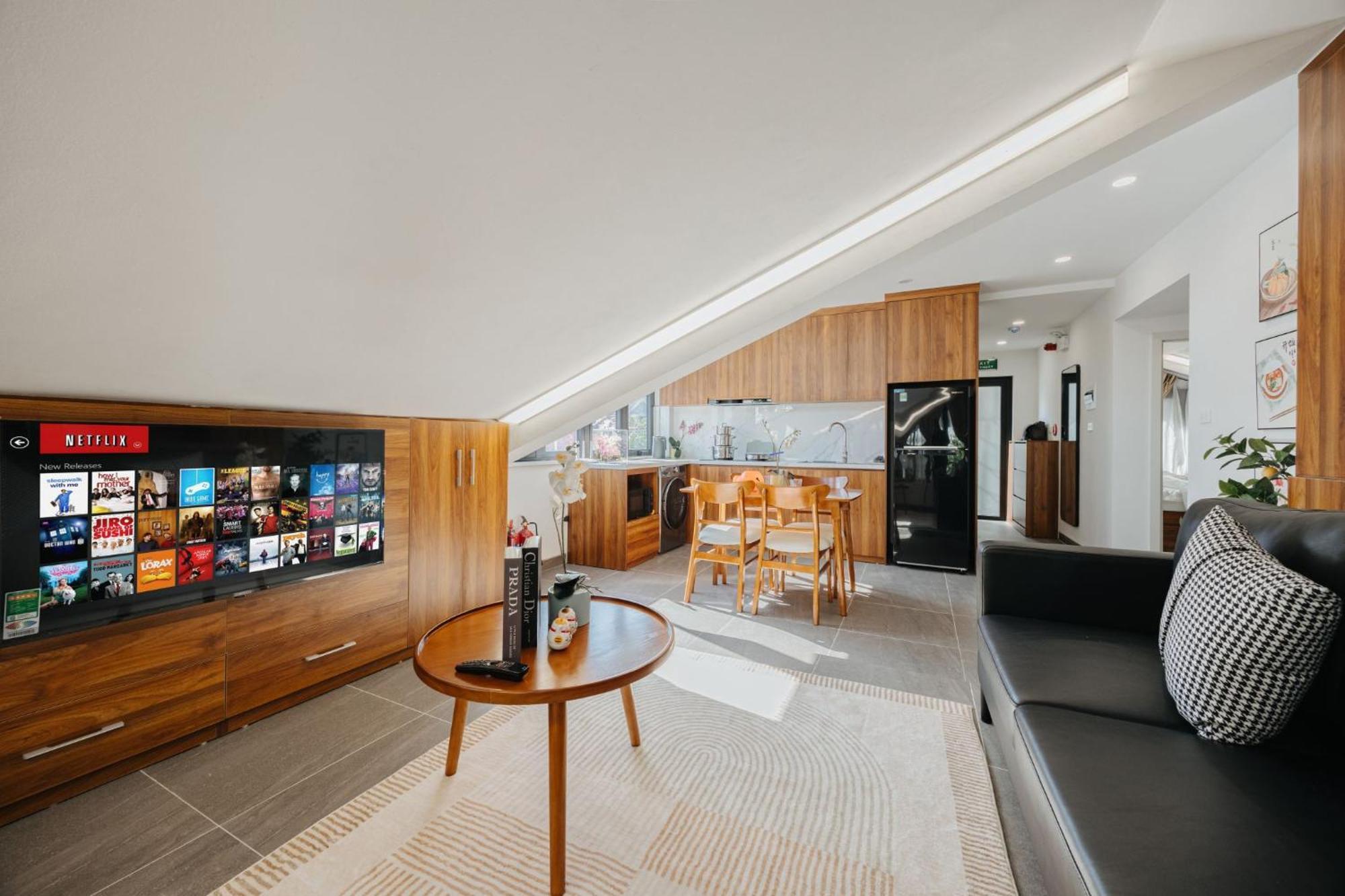 Urchin Apartment *