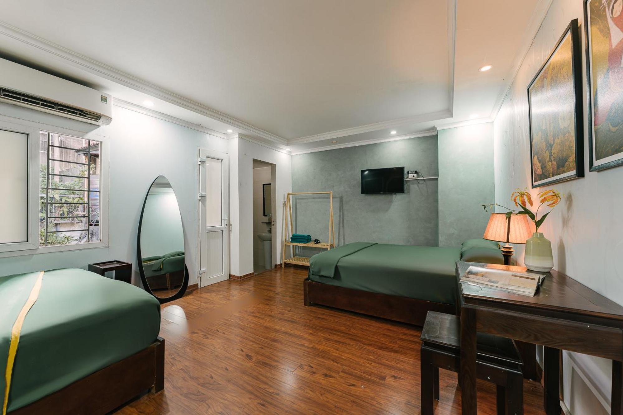 Guest house Ledrum House - 50m To Hoan Kiem *