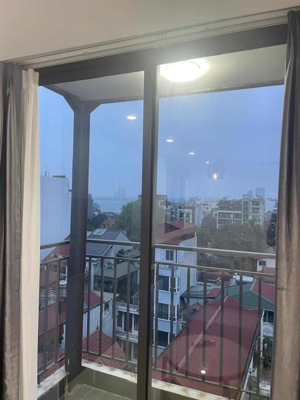 Vm 27,29 Vong Thi,the Lakeview - West Hanoi