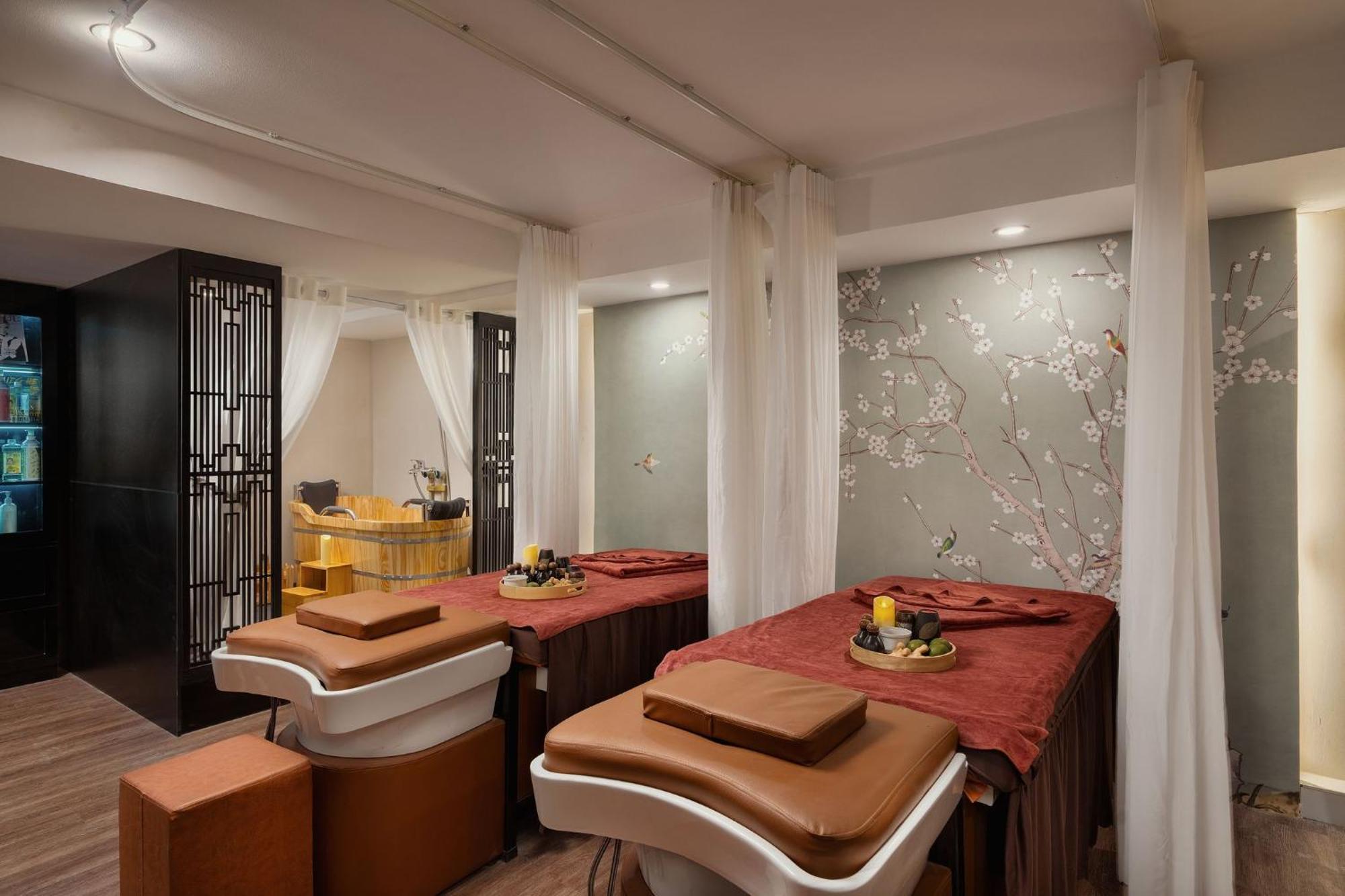 Hotel Amara And Hanoi