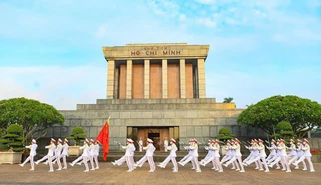 Hotel Lux Ngoc Khanh 2