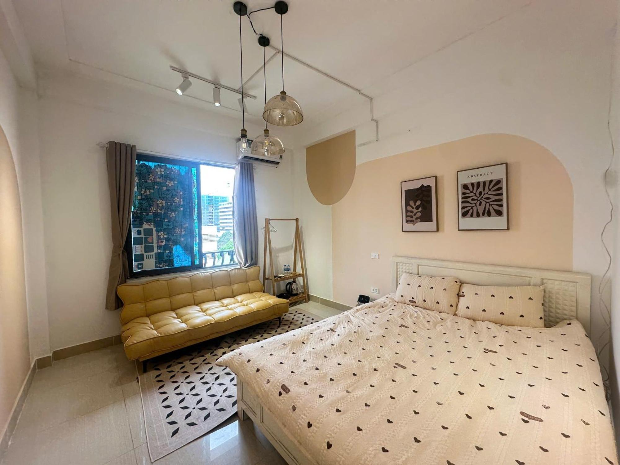 Luxe Paradise 21 Nguyen Troi * Hanoi