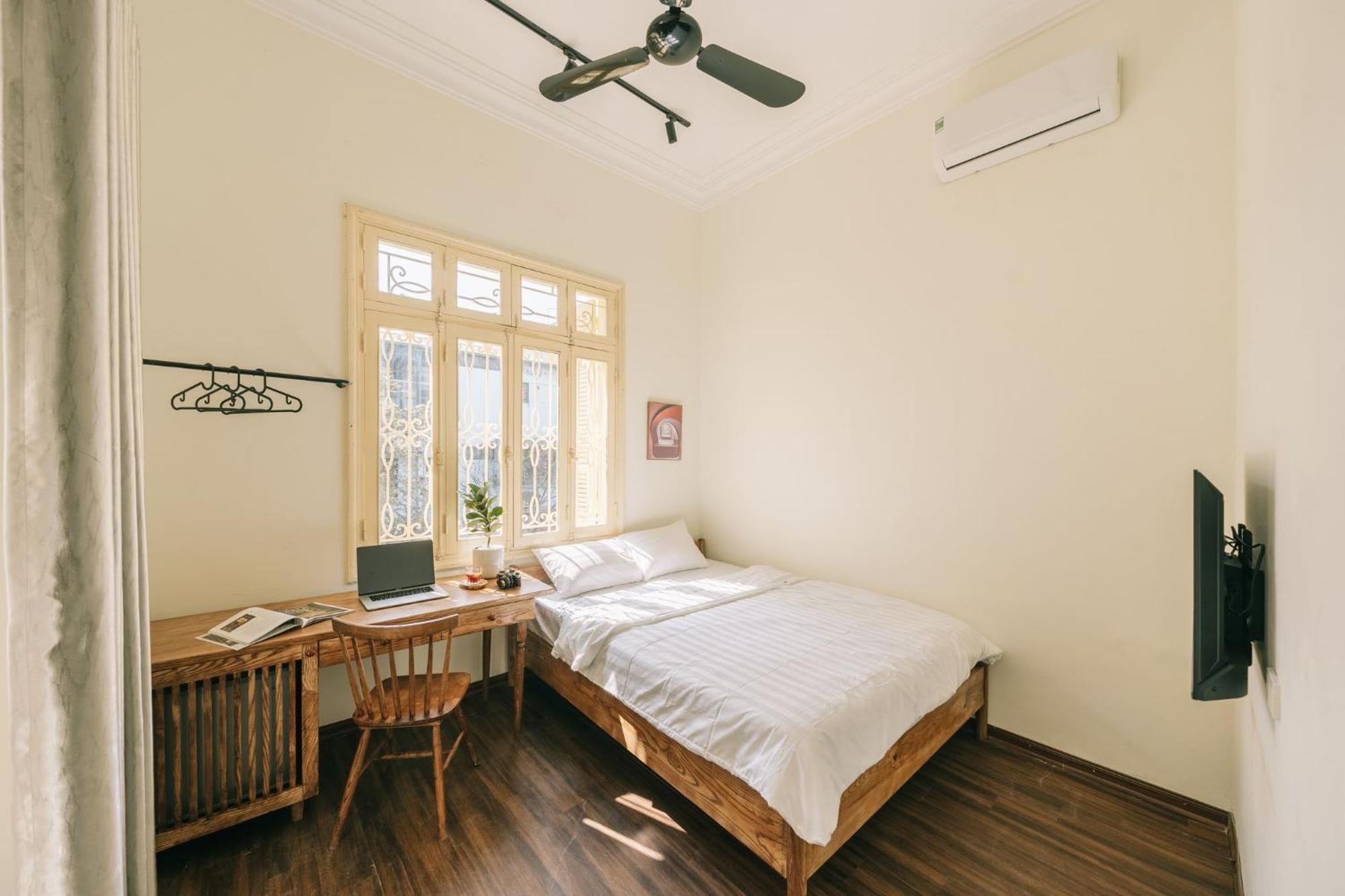 Amber Glow - Cozy Retreat Near Lake-free Laundry Apartment Hanoi