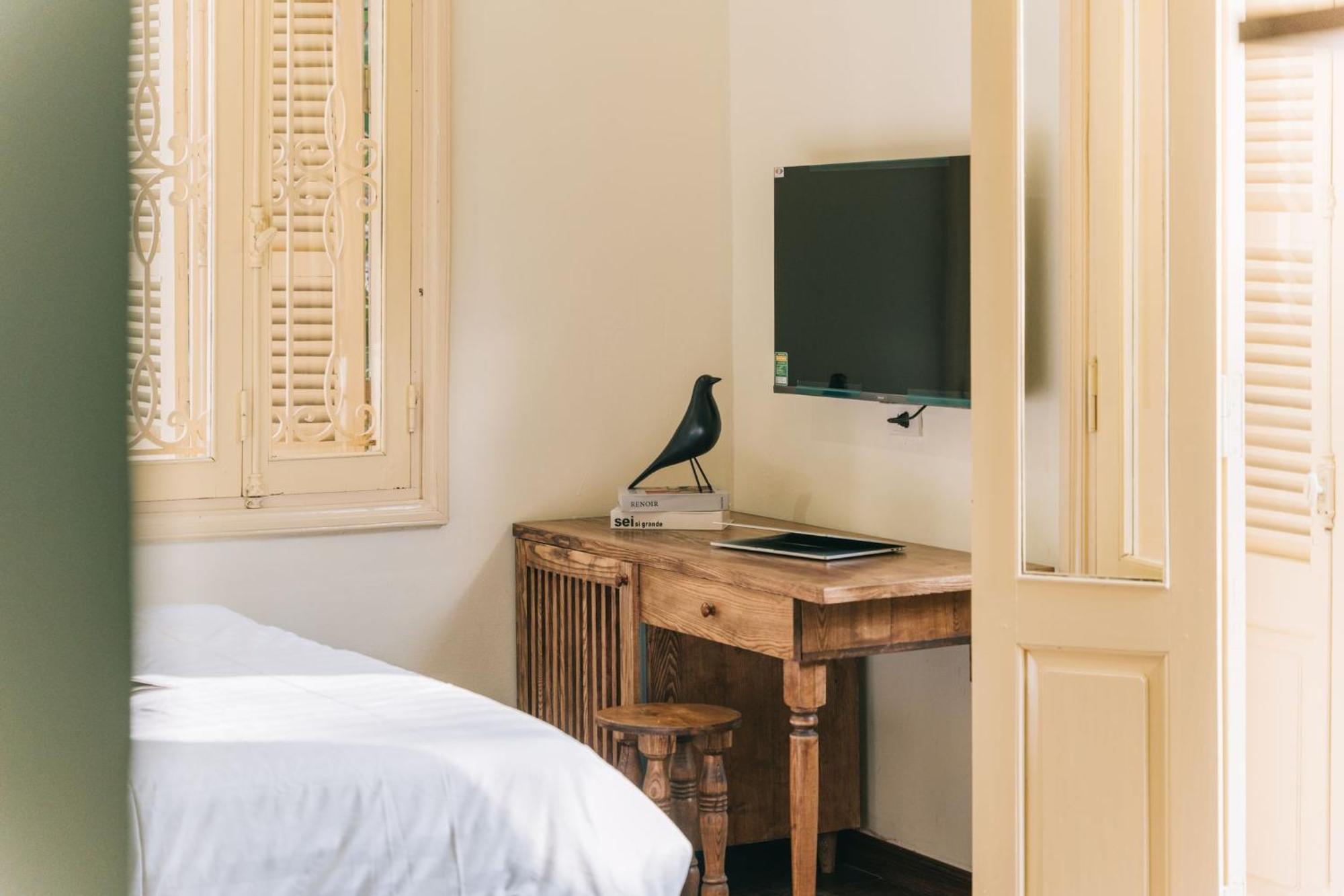 Amber Glow - Cozy Retreat Near Lake-free Laundry Apartment Hanoi