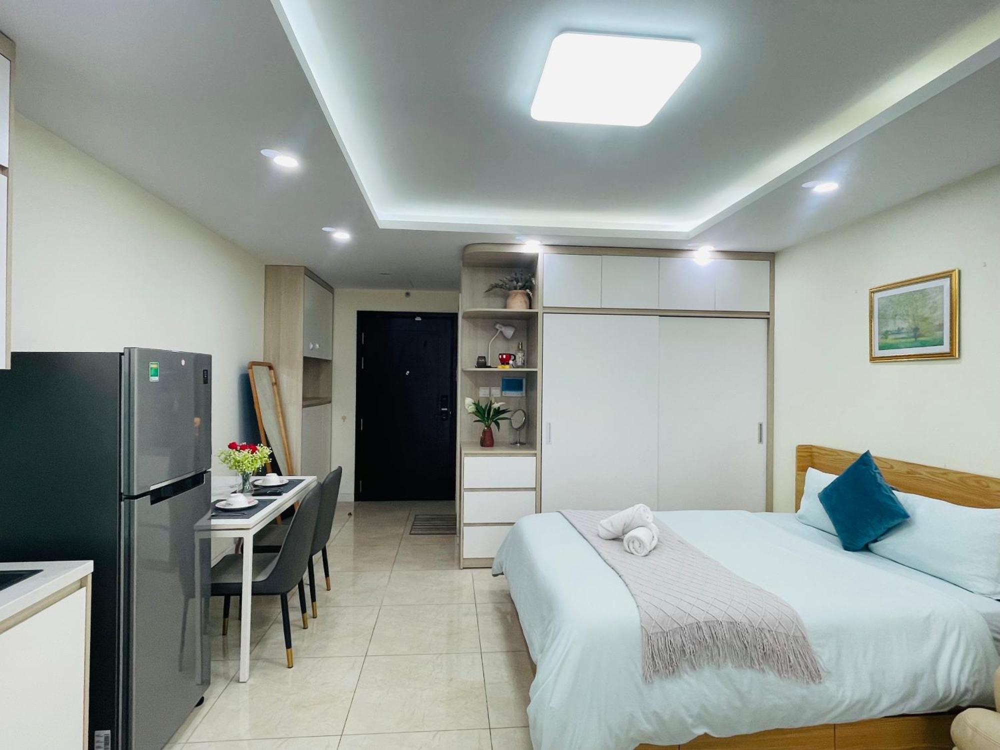Apartment Vinhomes Dcapitale - *