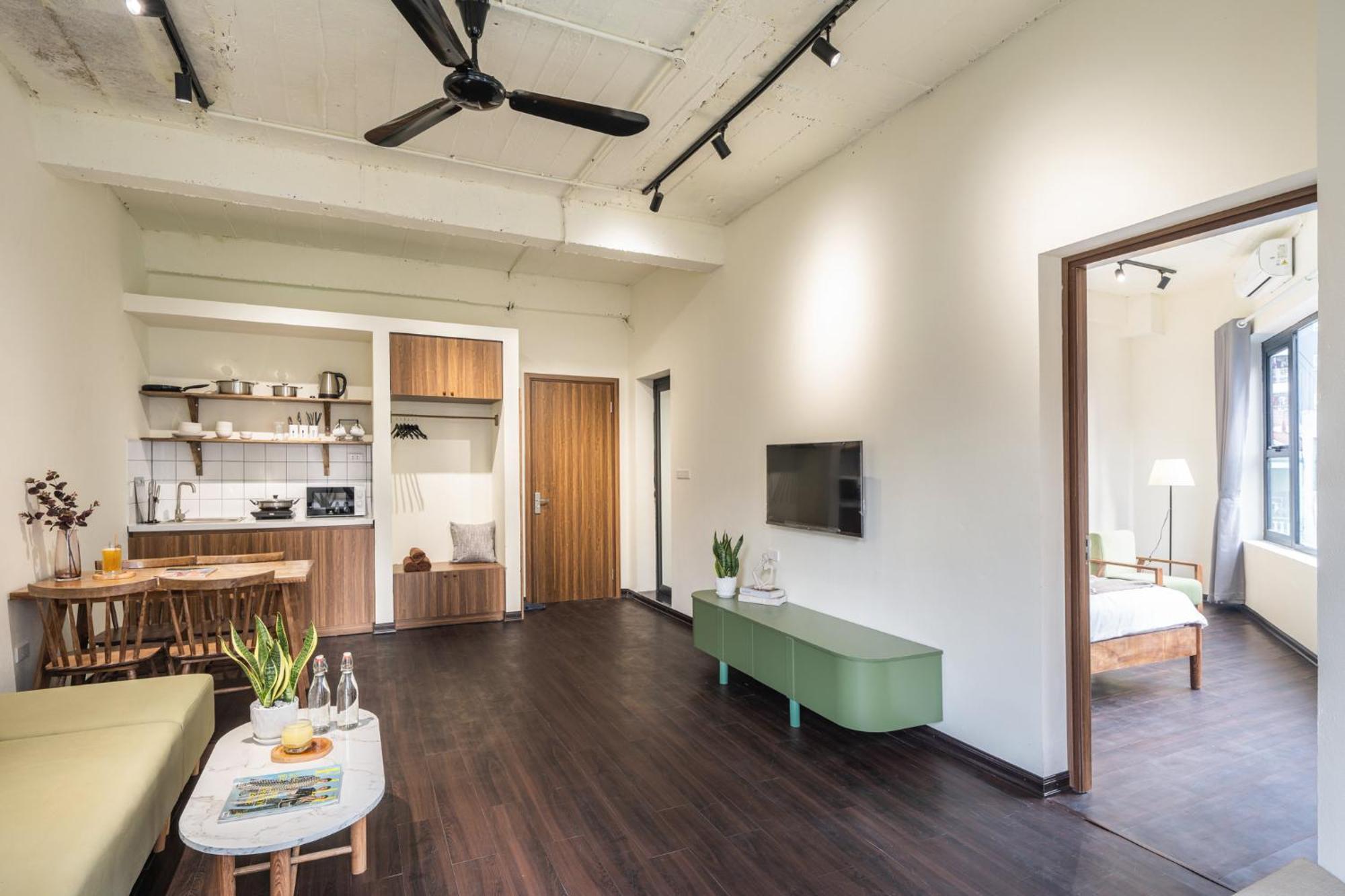 Maison De Lune Residences-rooftop Pool Bbq For Big Group-late Check Out Apartment Hanoi