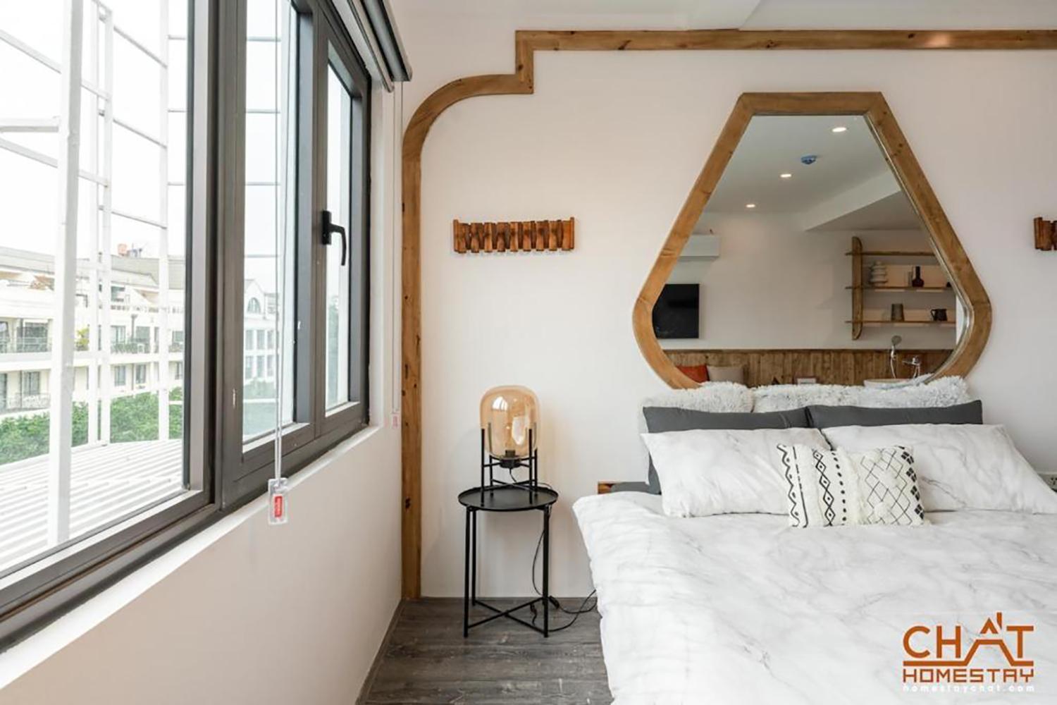 Apartment Train Street View- Amber-touched & Private Self-check-in