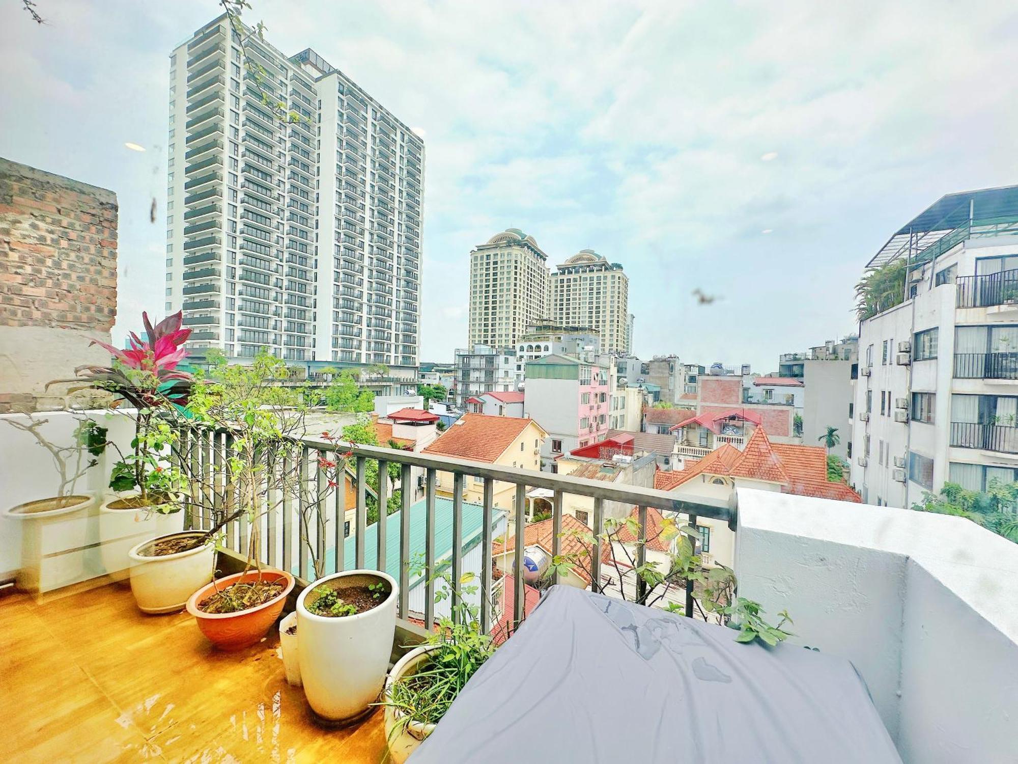 4 - Cheap Price 2 Bedroom Near West * Hanoi