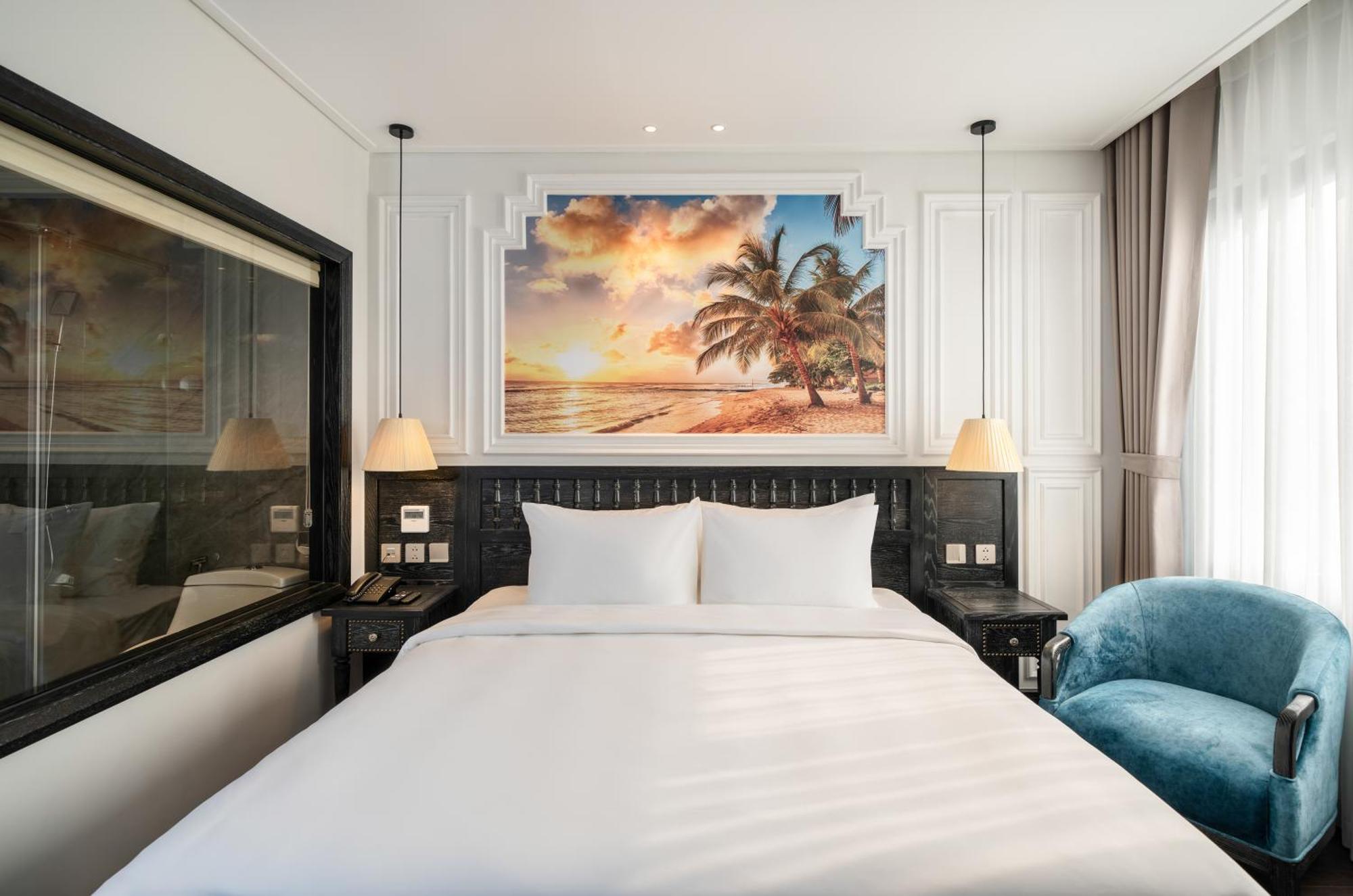 Luxe Paradise & Hotel
