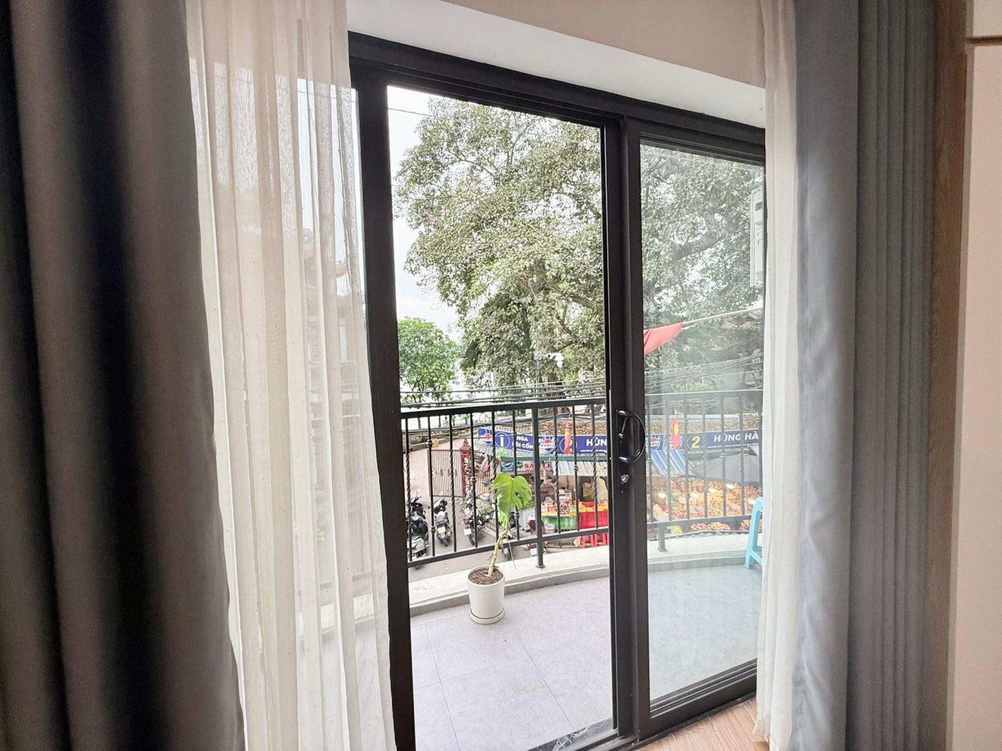 Oikia Westlake Apartment Hanoi