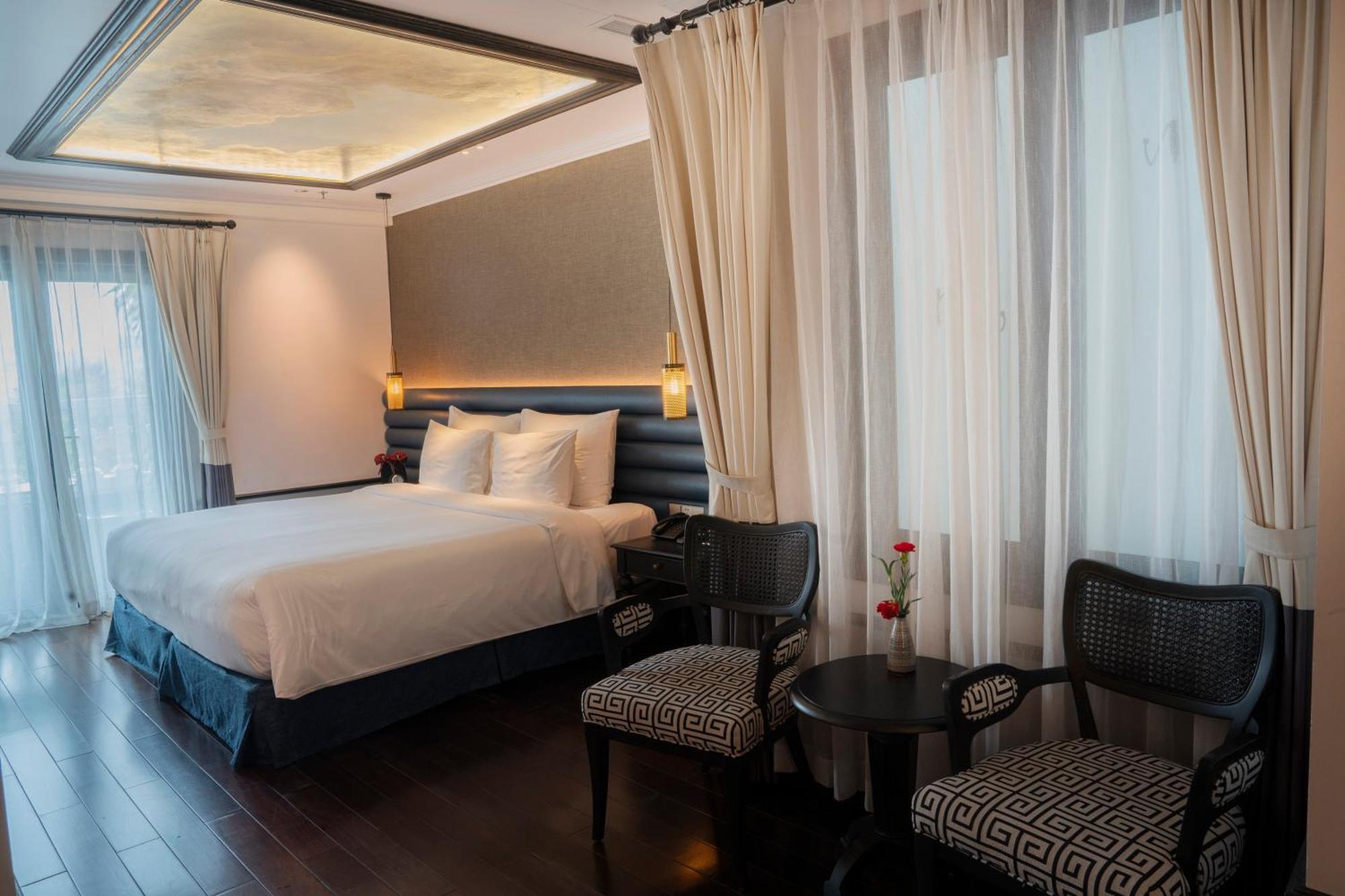 Hotel La Sinfonia Del Rey & Hanoi