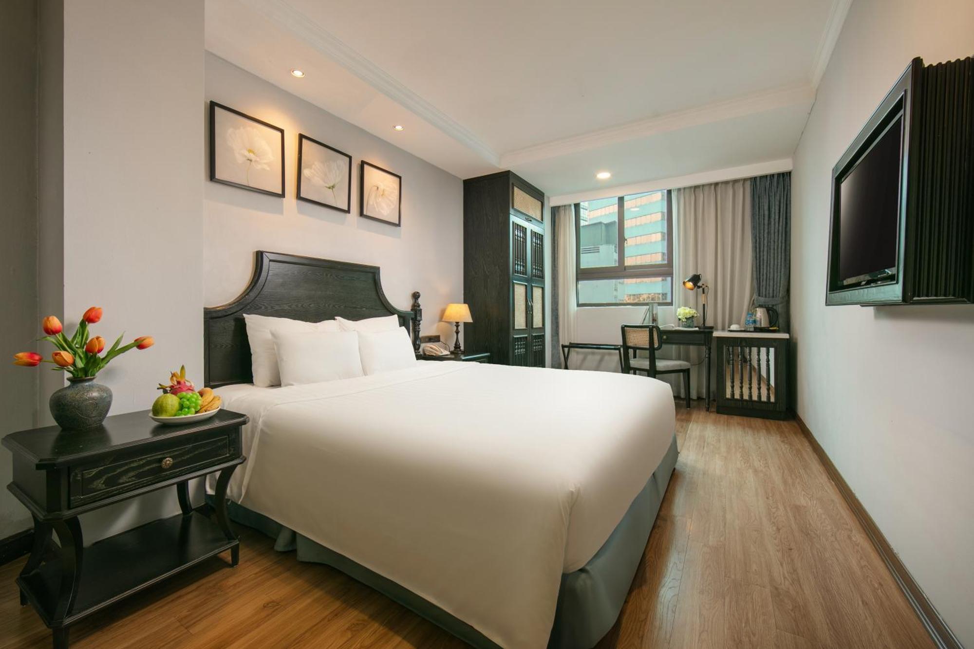 Paradise Grand Hotel