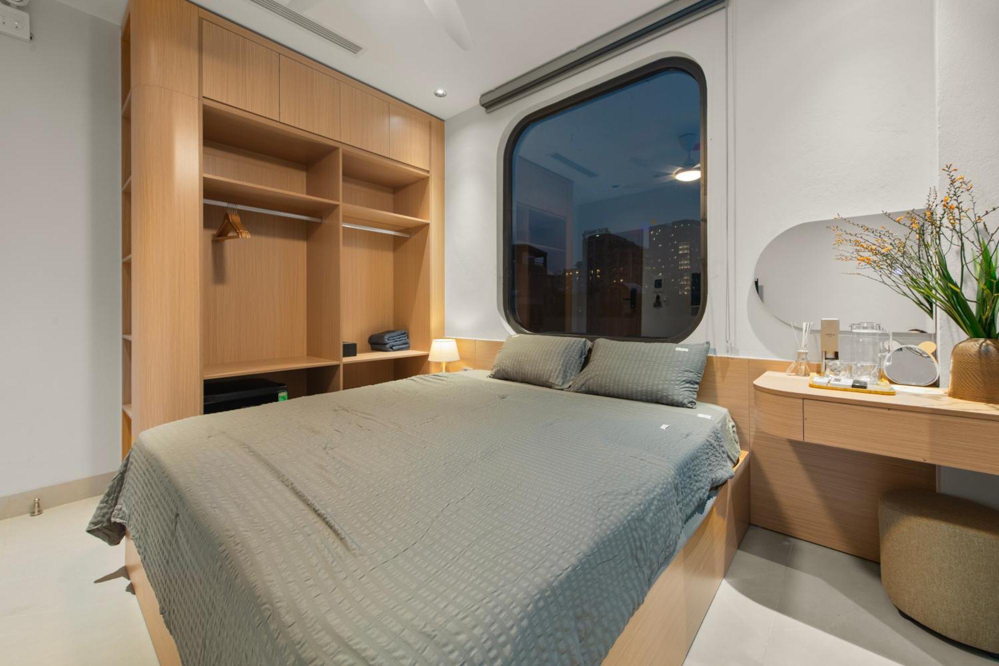 Lane 9 Aparthotel