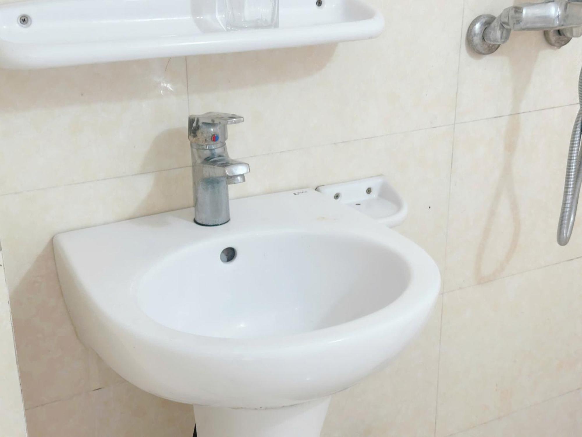 Khách sạn hẻo lánh Warm Haven 501dm Hà Nội