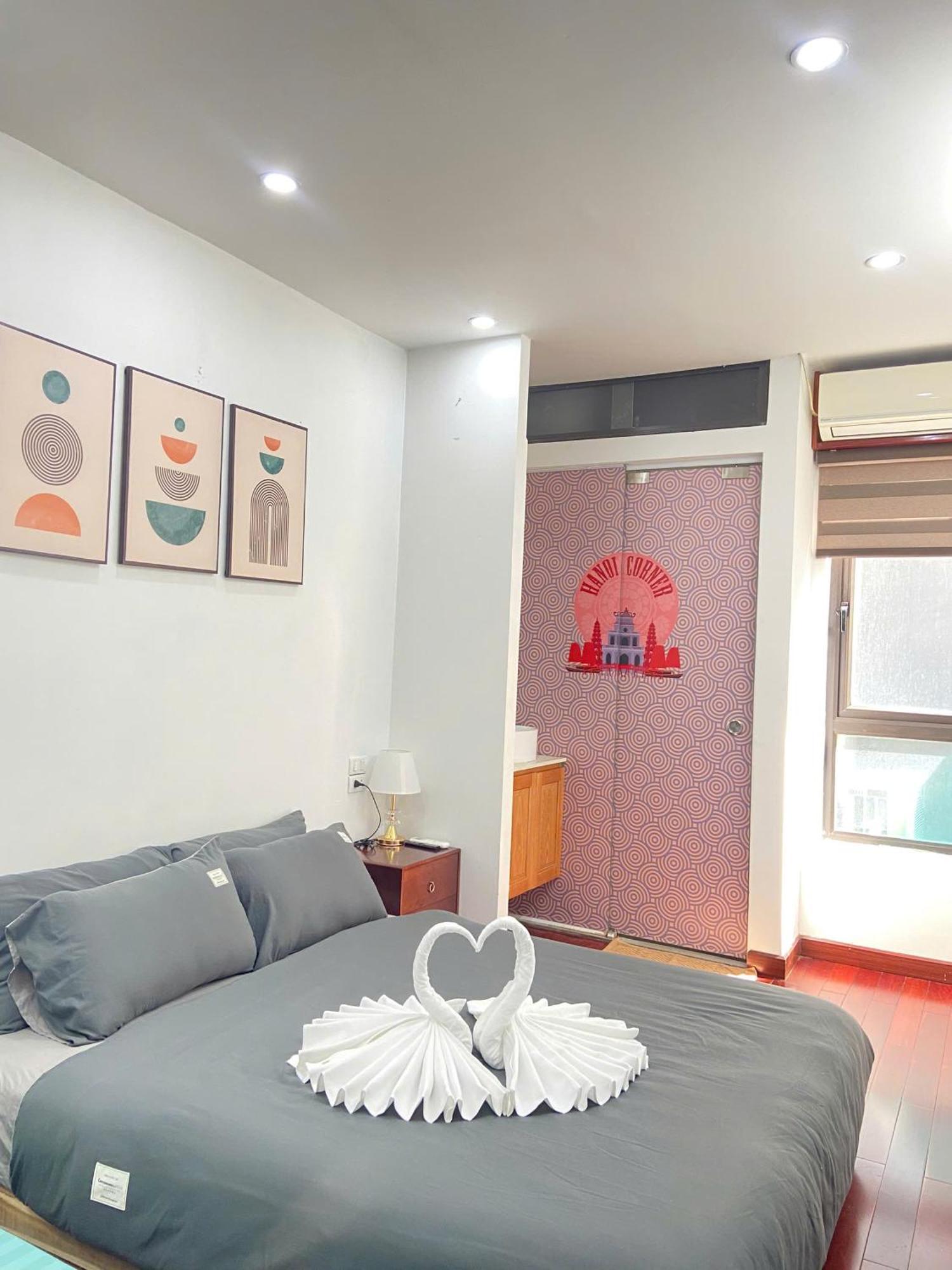 Capsule hotel Sky