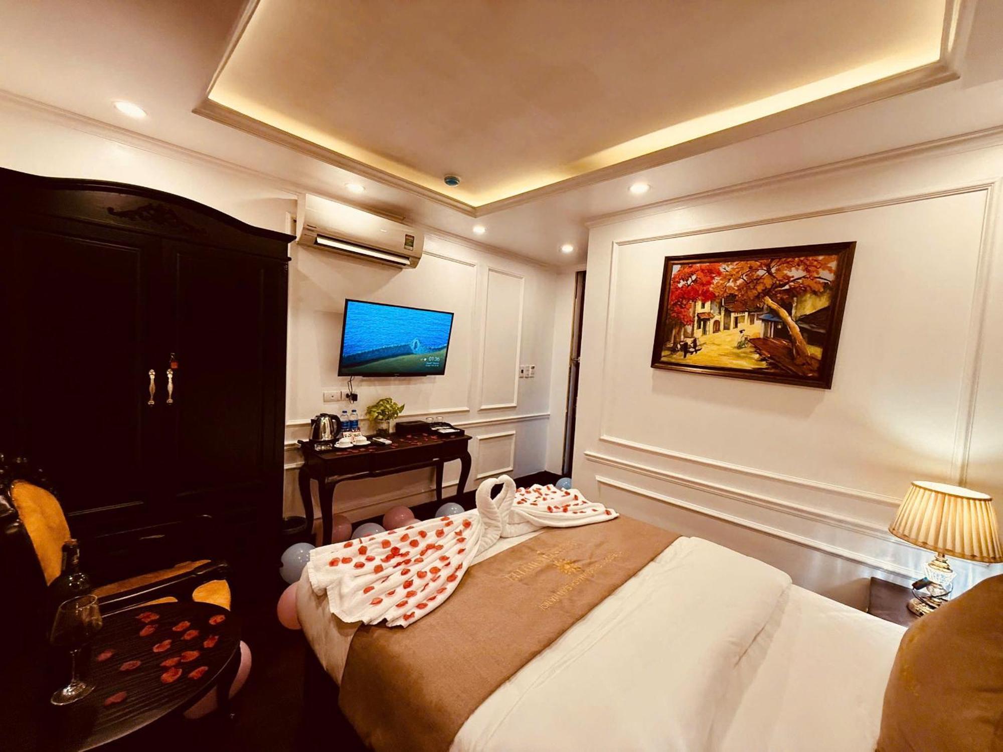 Hotel Majestik Hanoi