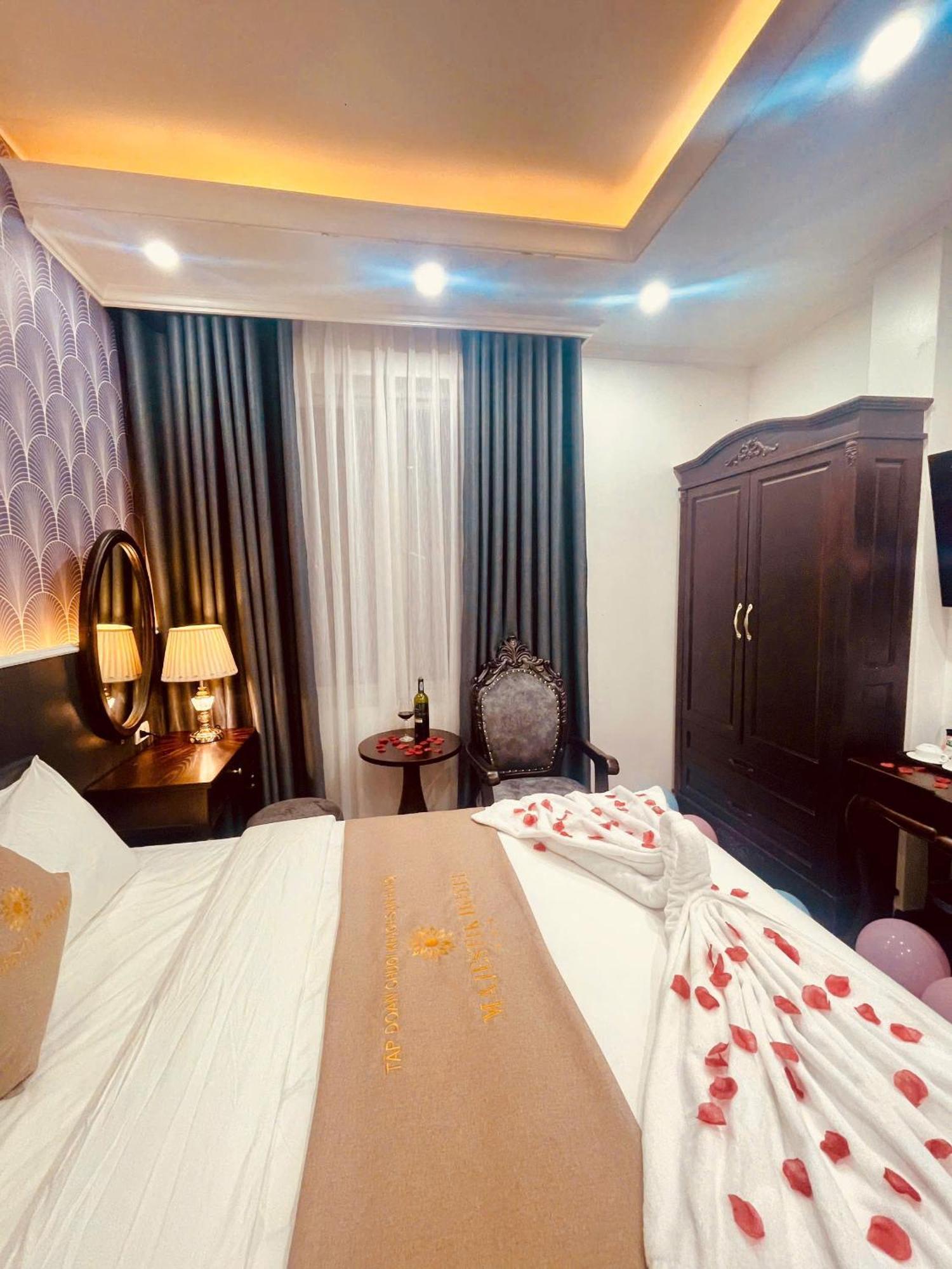 Majestik Hotel 3*
