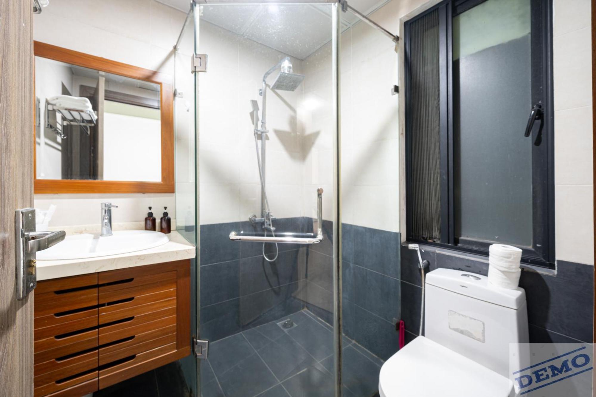 Ha Noi Luxe Paradise 80 Tu Hoa Hotel 3*