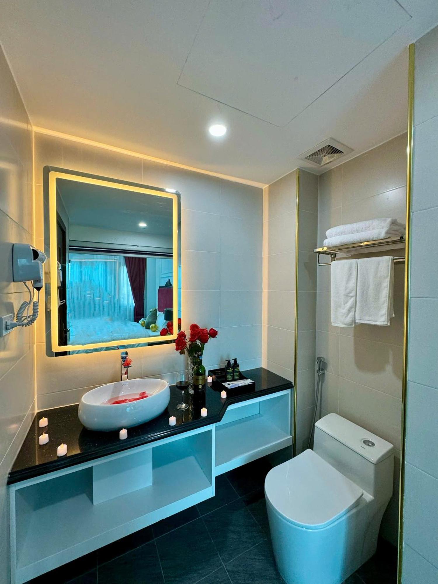 Luxury Khách sạn Hà Nội