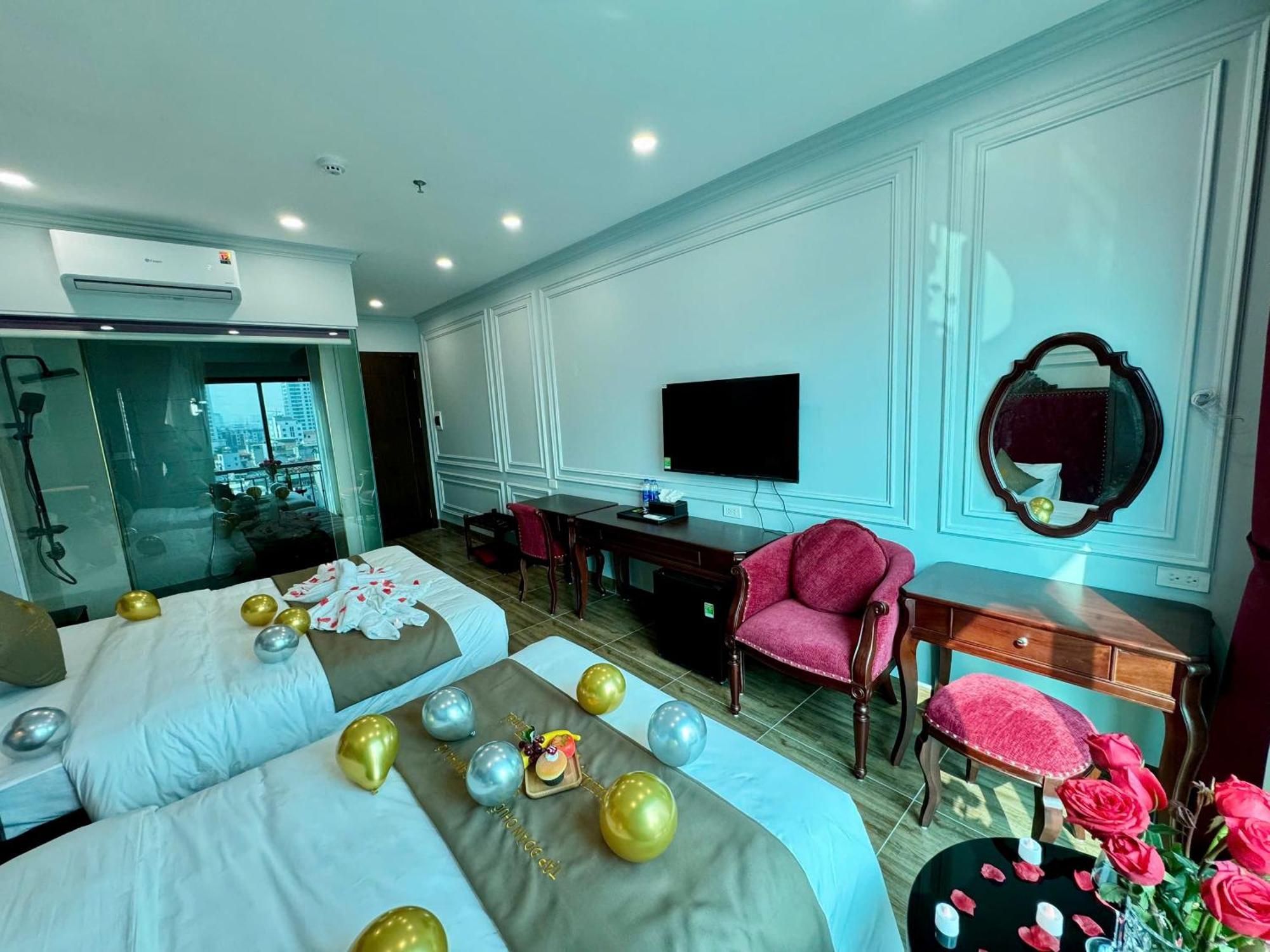 Luxury Khách sạn