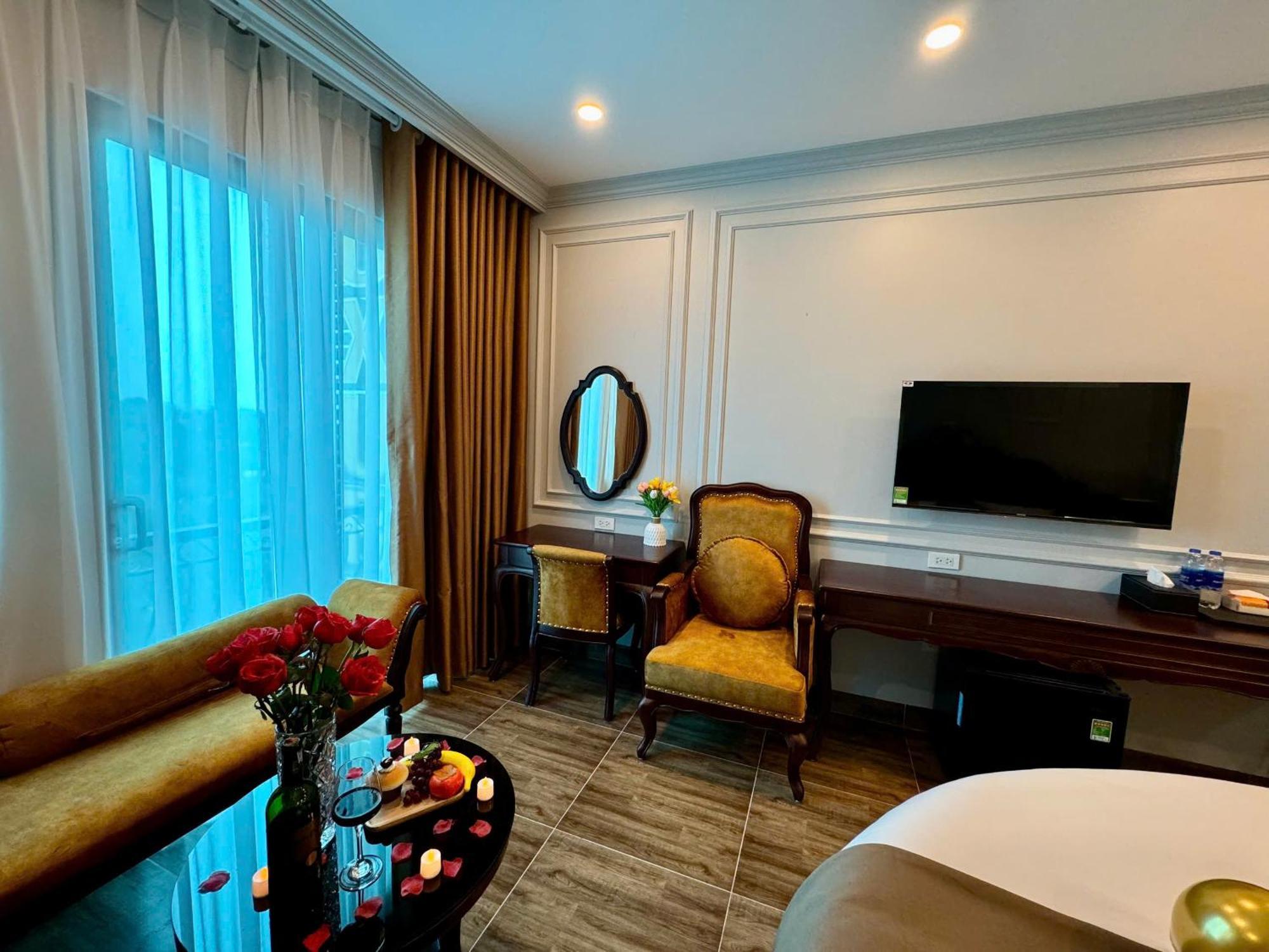 Khách sạn Luxury