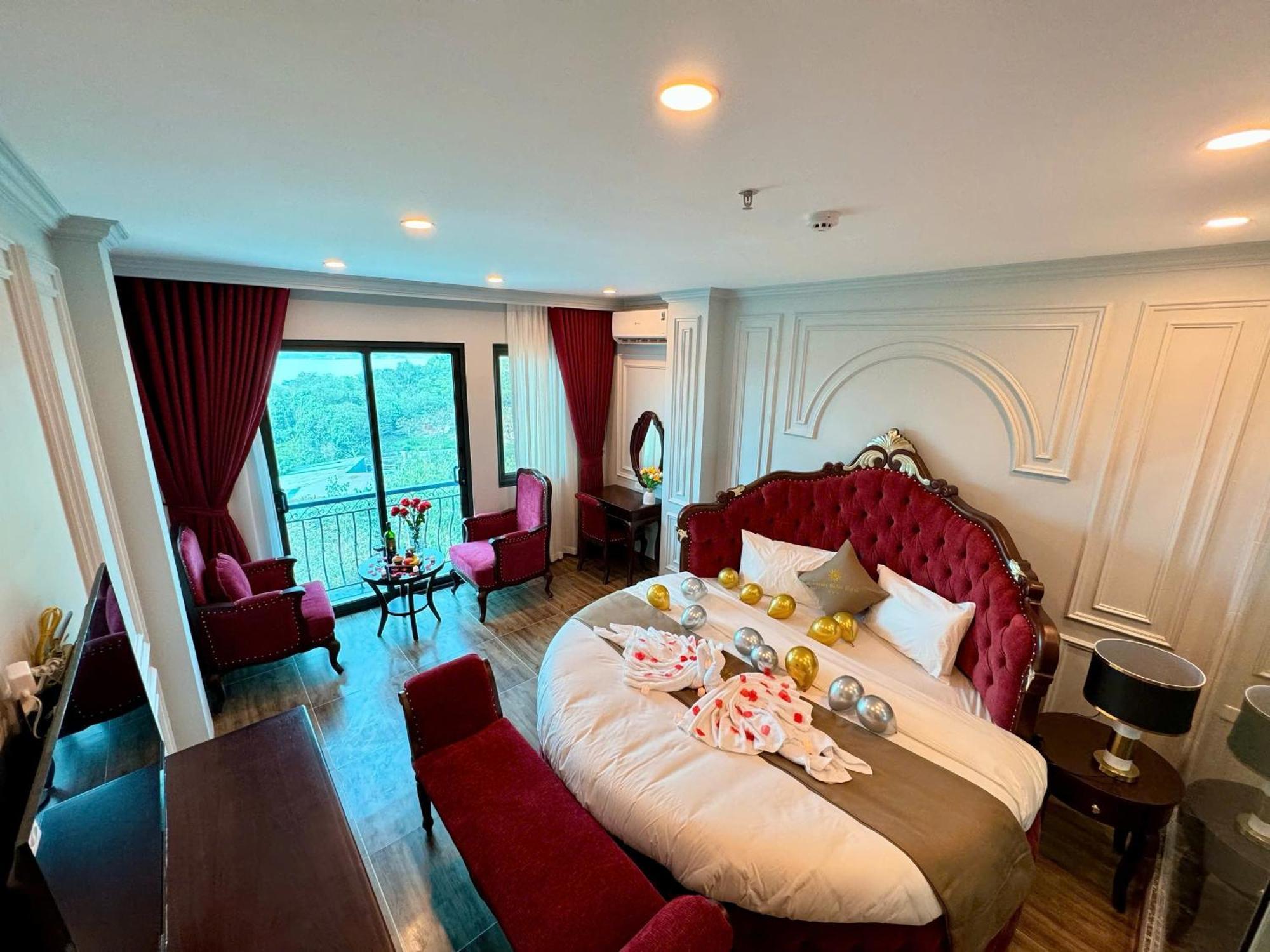 Luxury Hà Nội