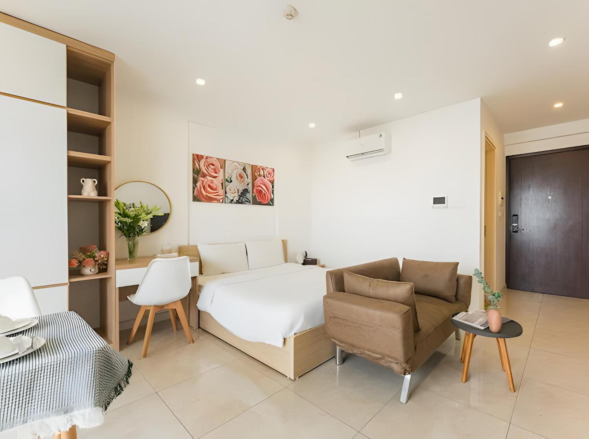 Hela Housing Vinhomes D'capitale - Tran Duy Hung Street Aparthotel *