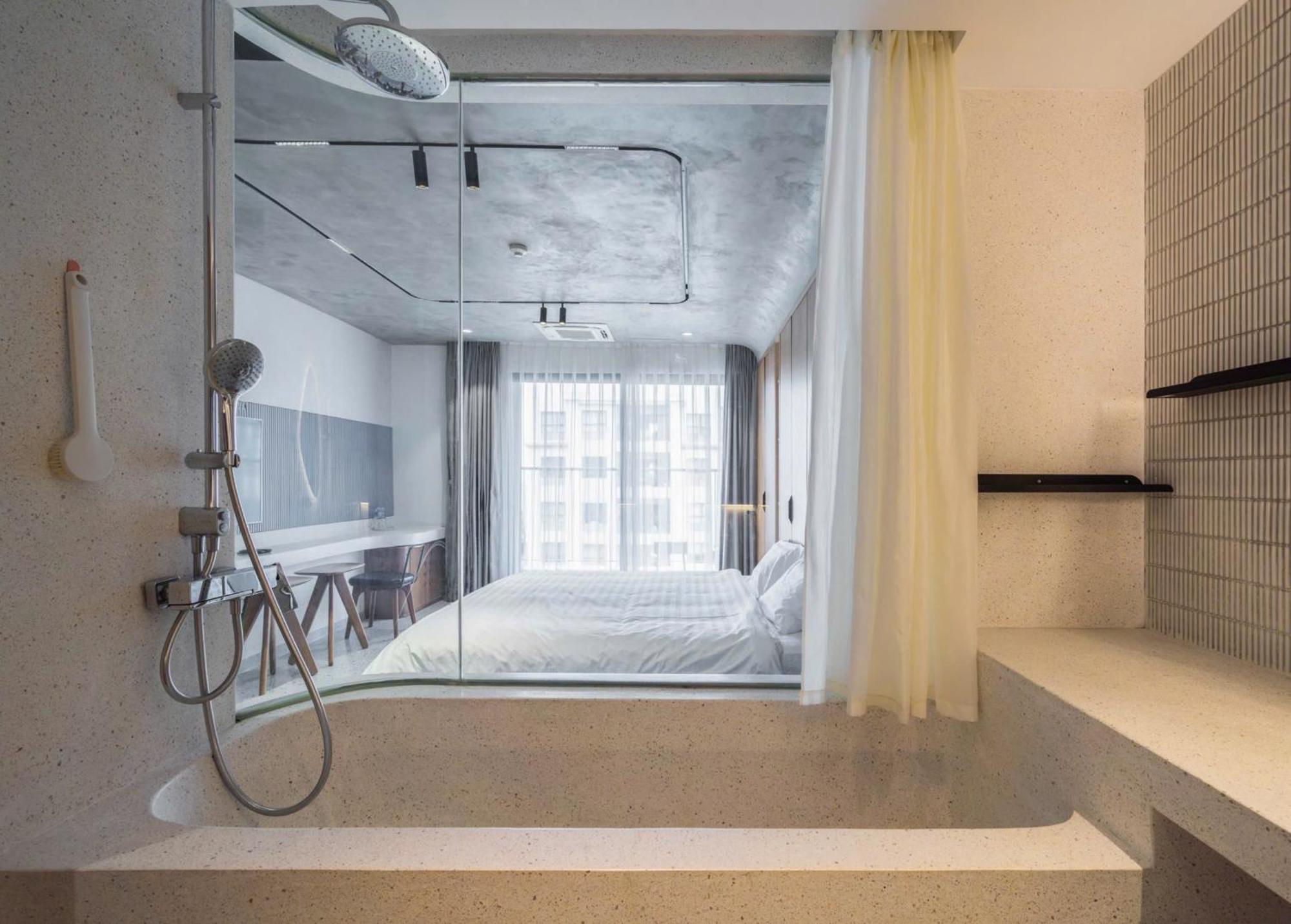 Hela Housing Vinhomes D'capitale - Tran Duy Hung Street Aparthotel *