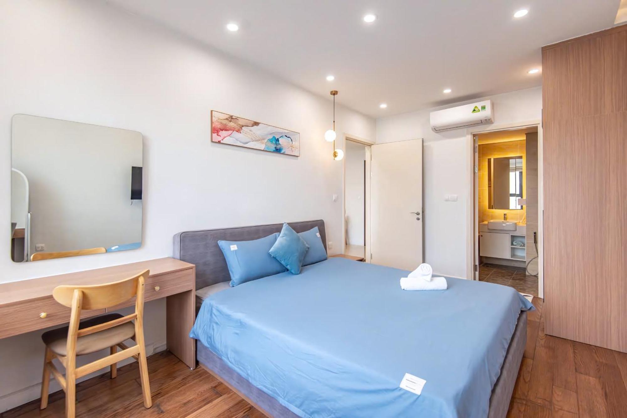 Hela Housing Vinhomes D'capitale - Tran Duy Hung Street Aparthotel