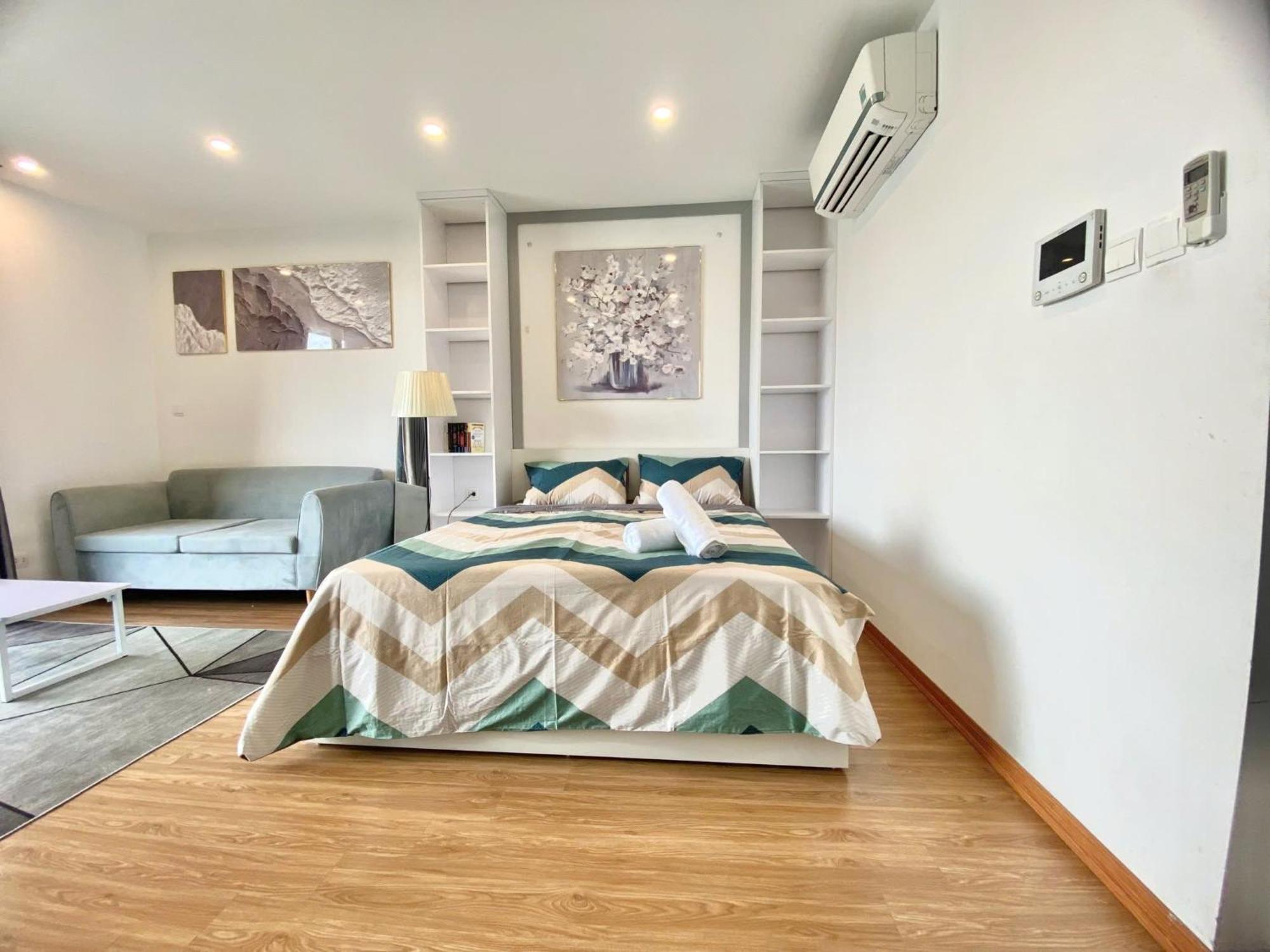 Aparthotel Hela Housing Vinhomes D'capitale - Tran Duy Hung Street