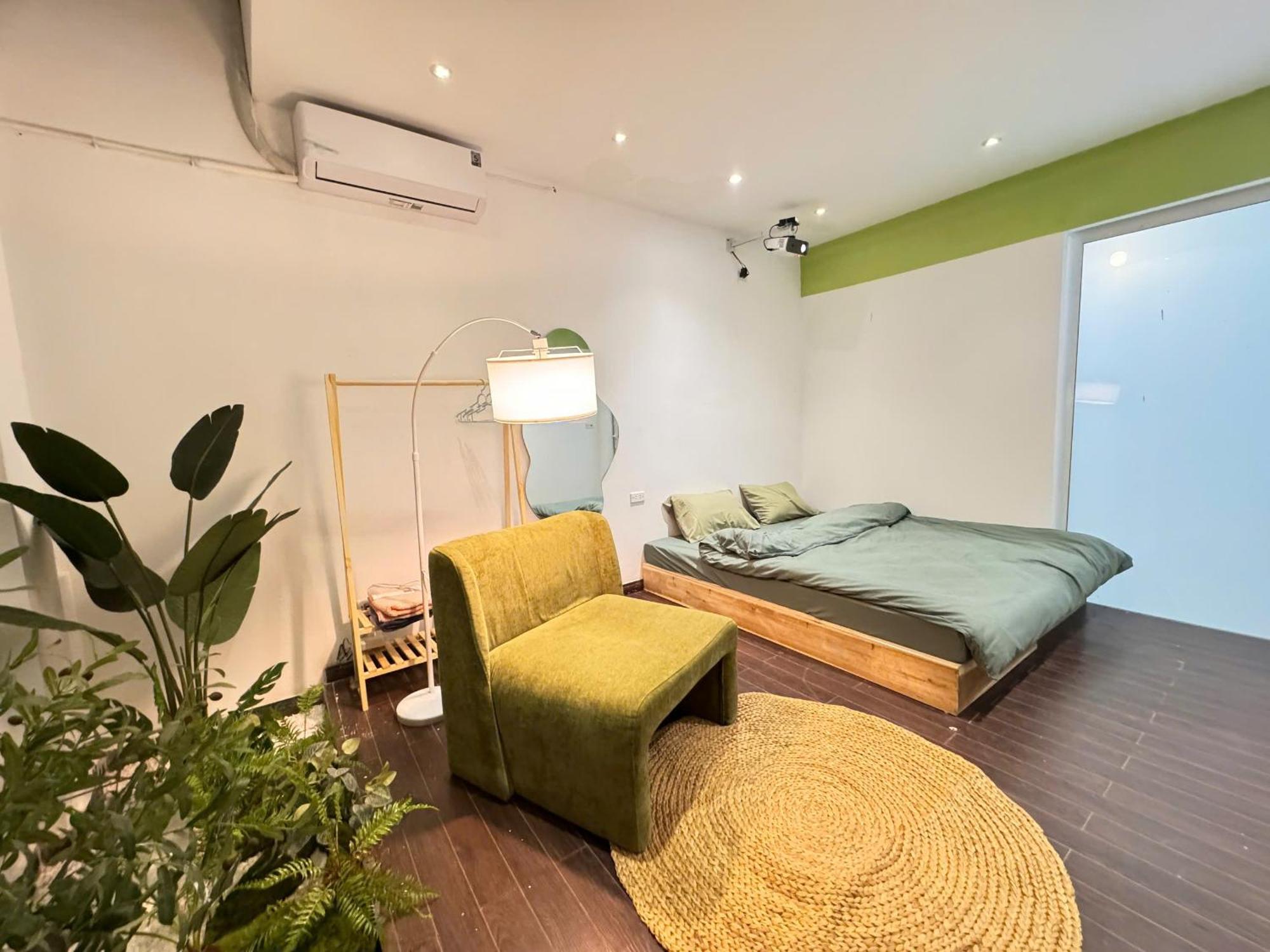 San San Housing Hotel