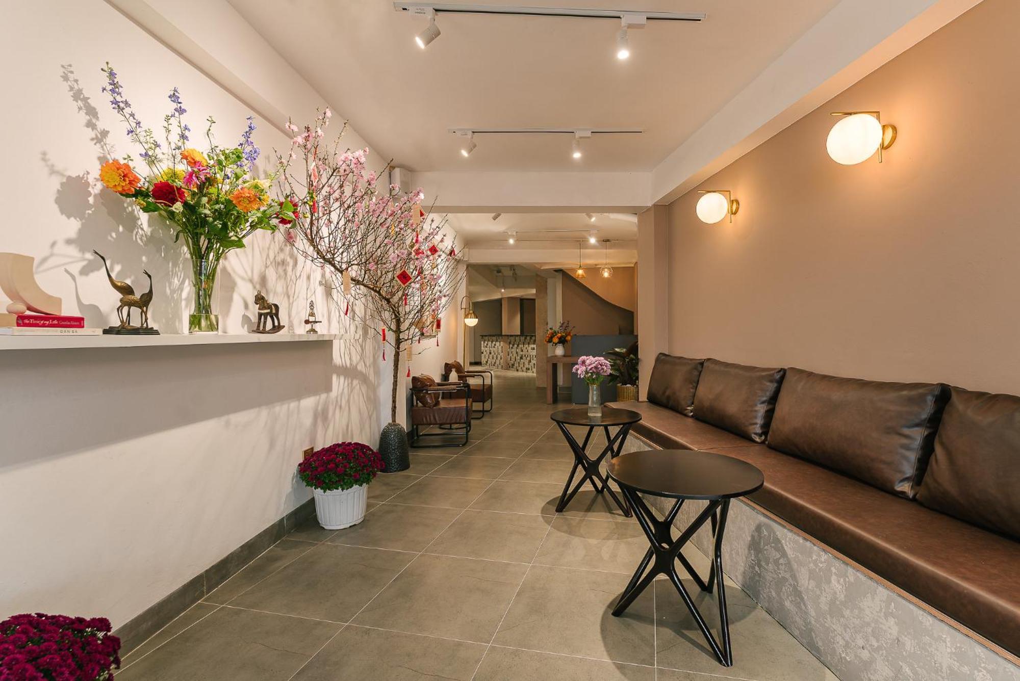 Khách sạn hẻo lánh An Nguyen Lakeside *
