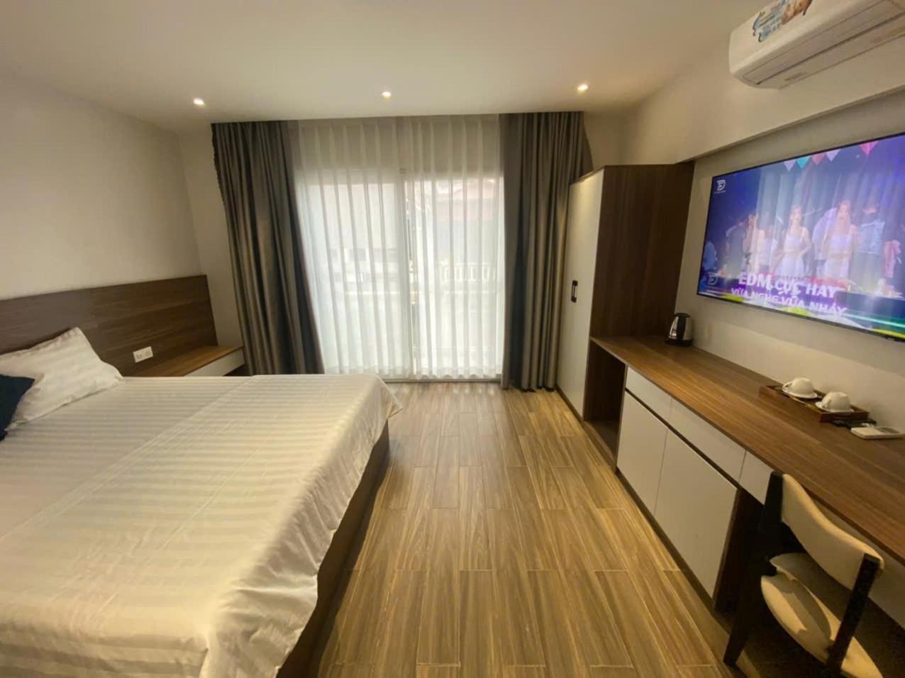 Nha Nghi Moonlight Hotel *
