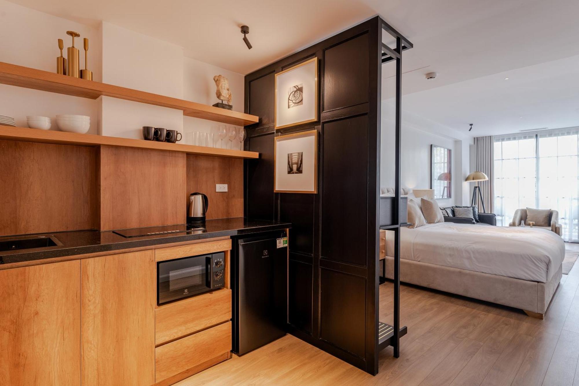 Hotel The Zenith, By Harrys 4*
