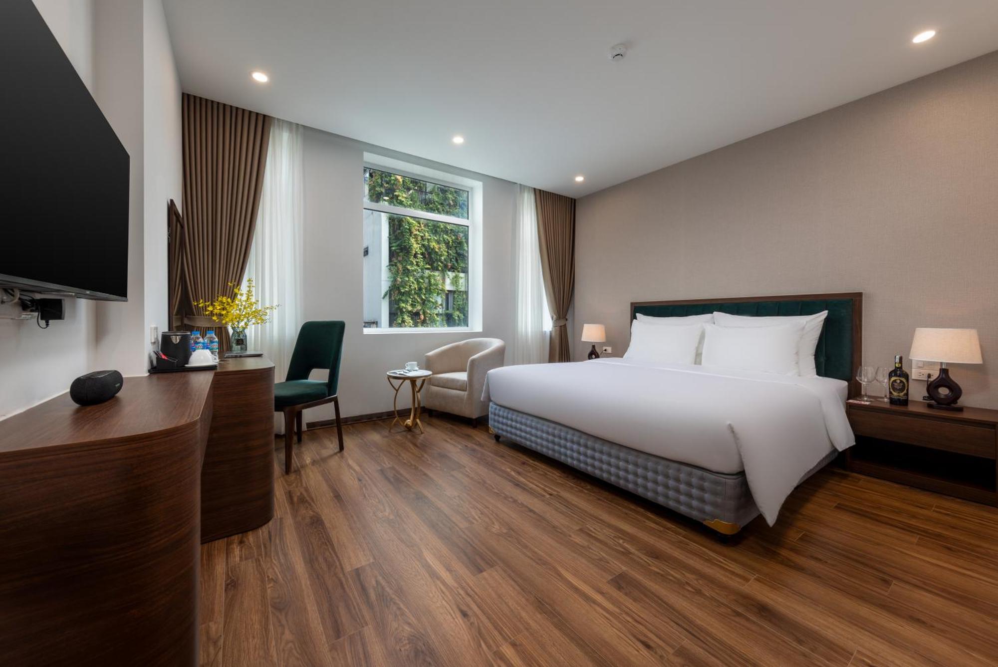 Vista Hotel 3*