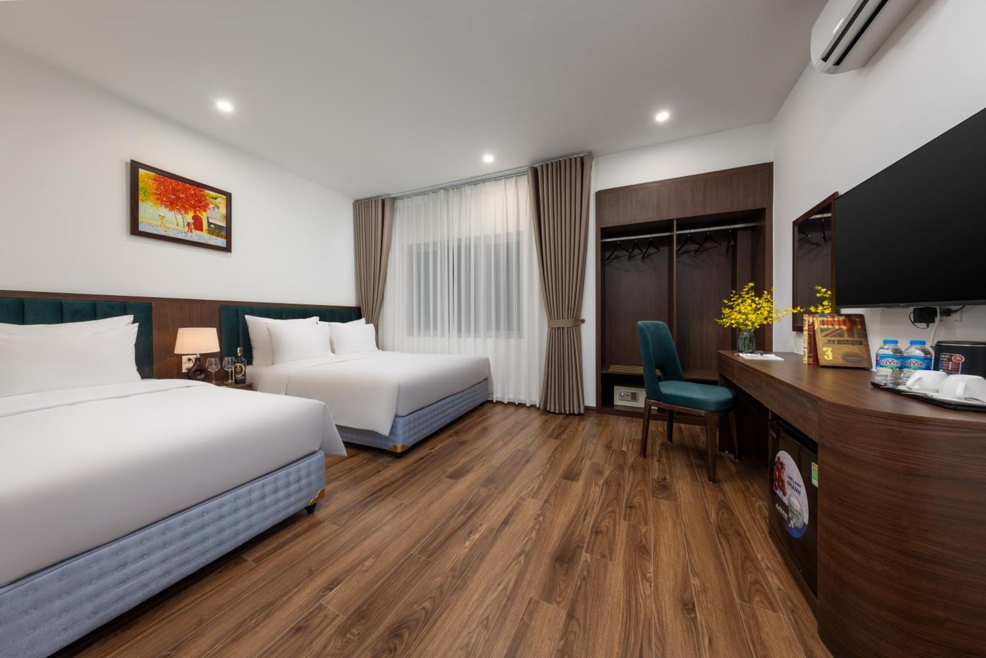 Vista Hotel 3*