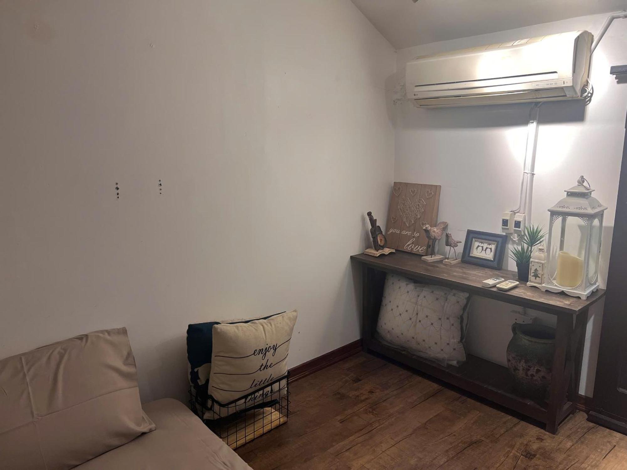Bed & Breakfast Almanach House 42c Ly Thuong Kiet, Hoan Kiem, Ha Noi *