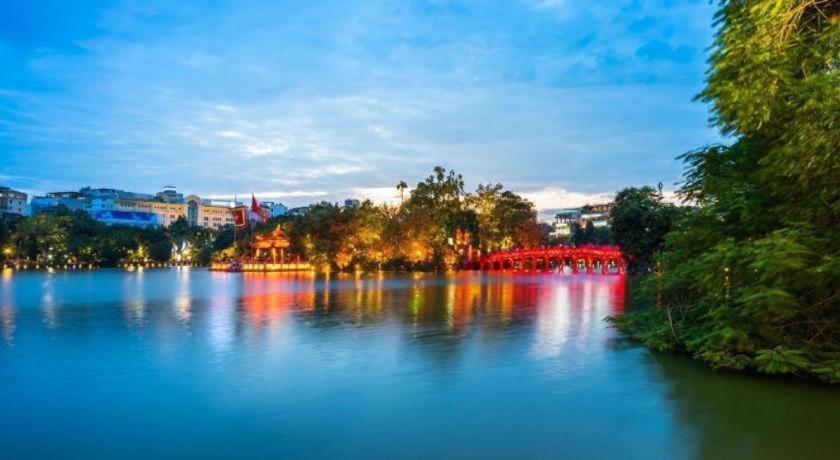 Garden Boutique And Hanoi