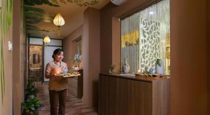 Garden Boutique And Hanoi