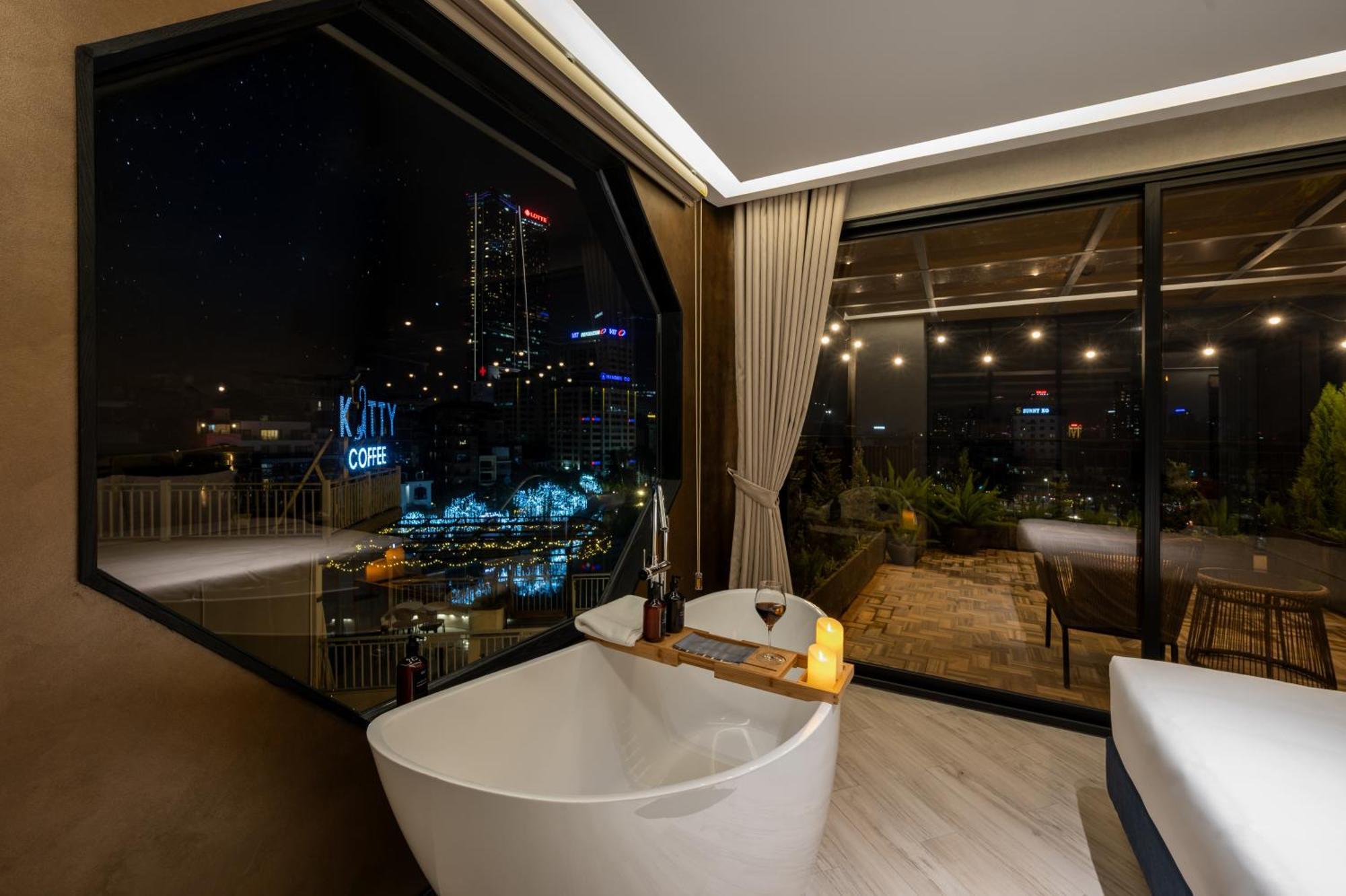 Irest Signature Ba Dinh Lakeside