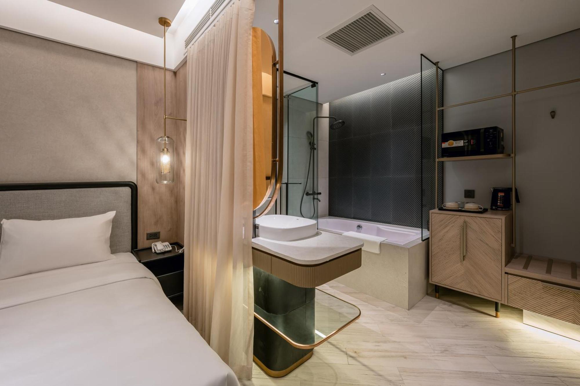 Hotel Irest Signature Ba Dinh Lakeside Hanói