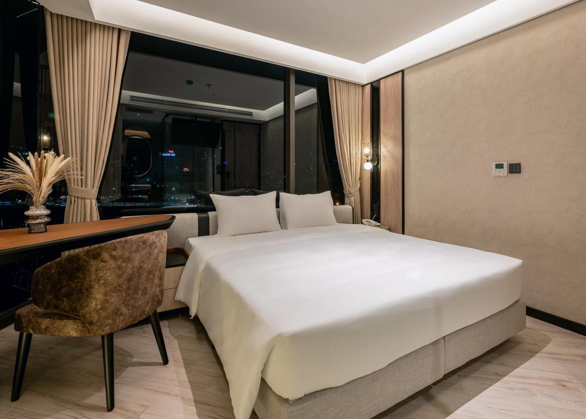 Irest Signature Ba Dinh Lakeside 3* Hanói